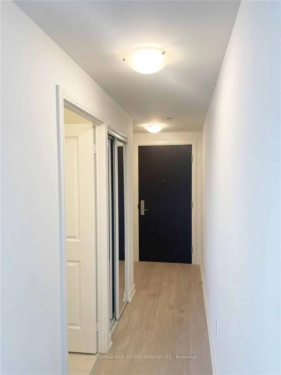 8 Nahani Way, #1909
