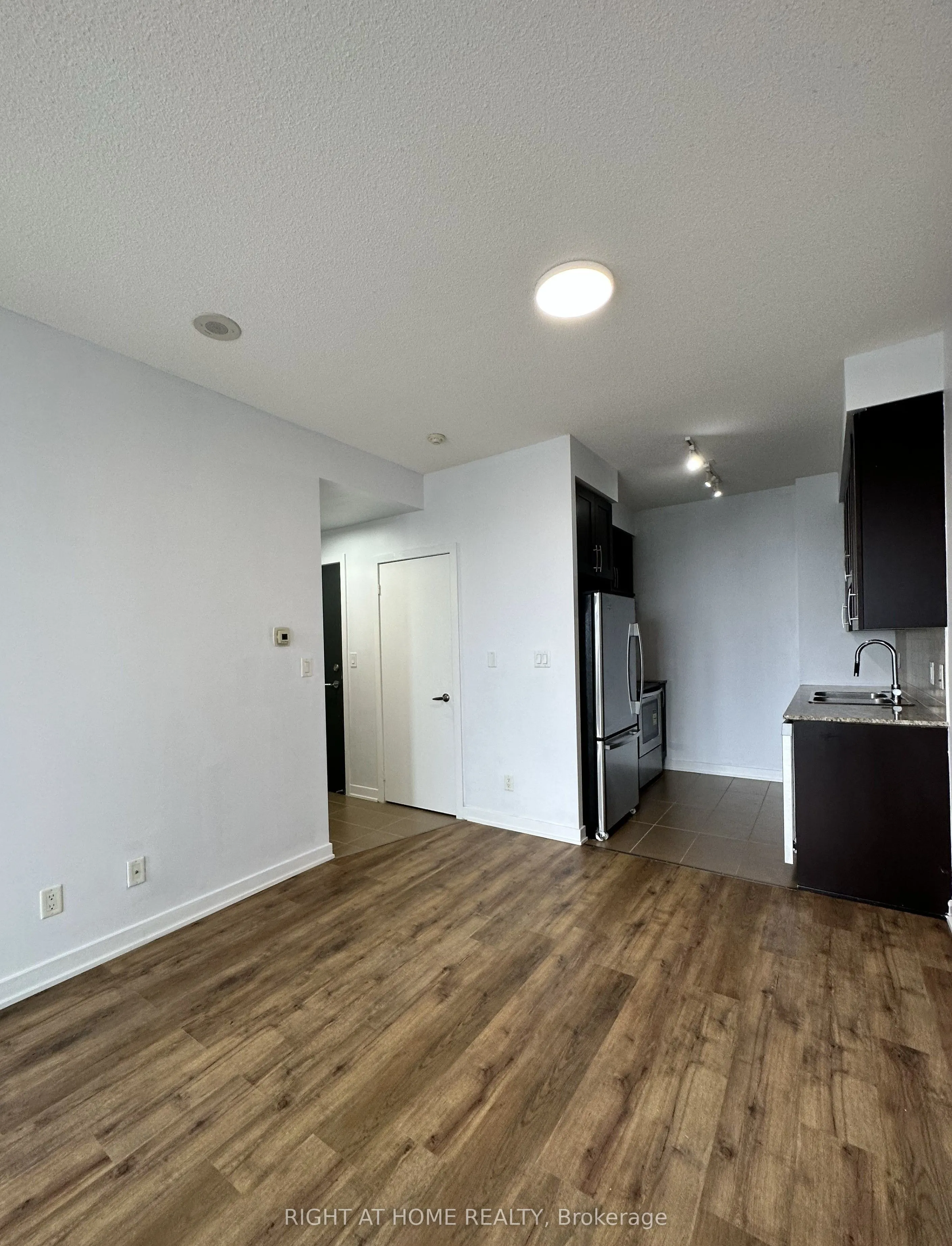 4070 Confederation Parkway, #1806