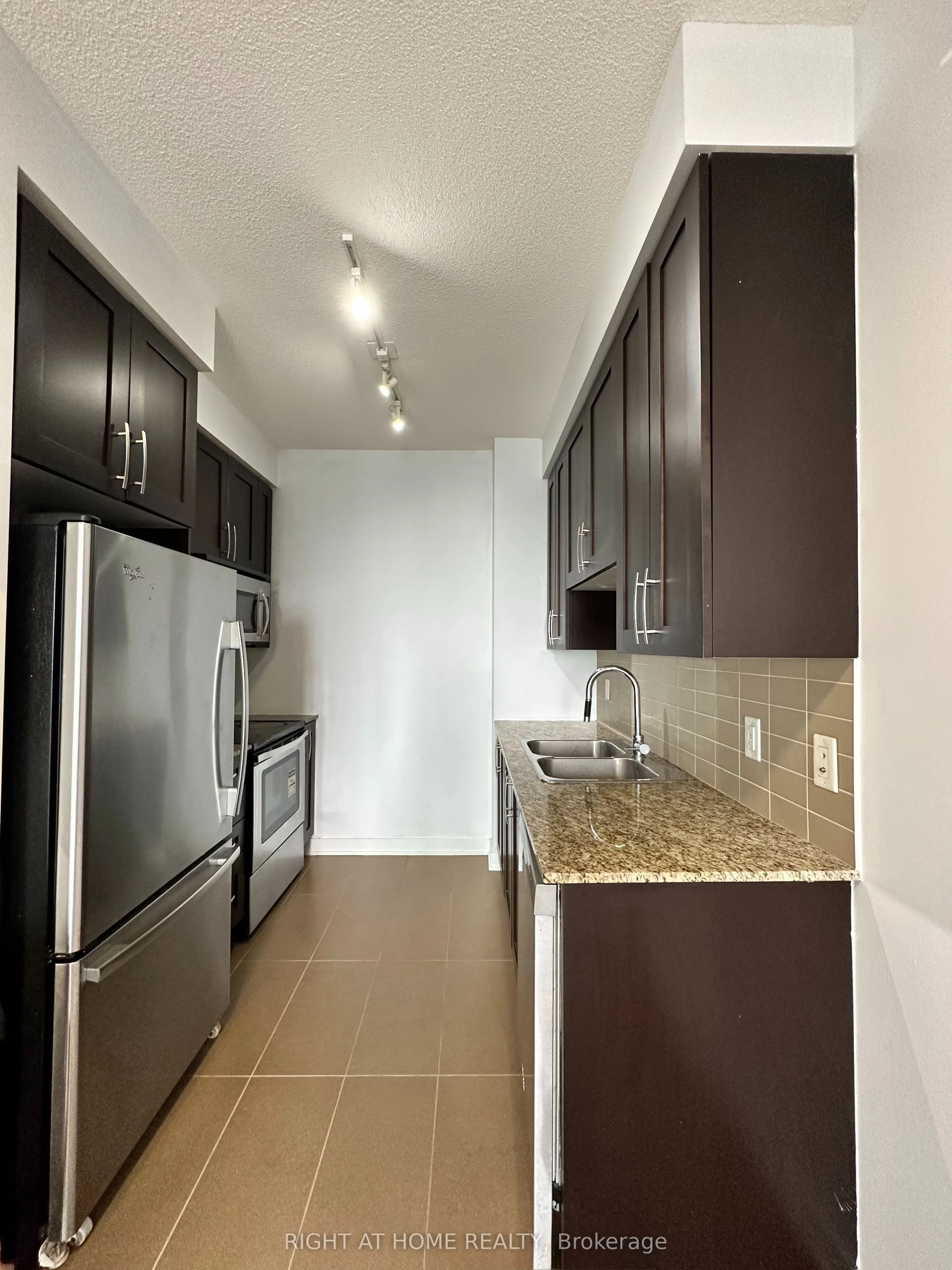 4070 Confederation Parkway, #1806