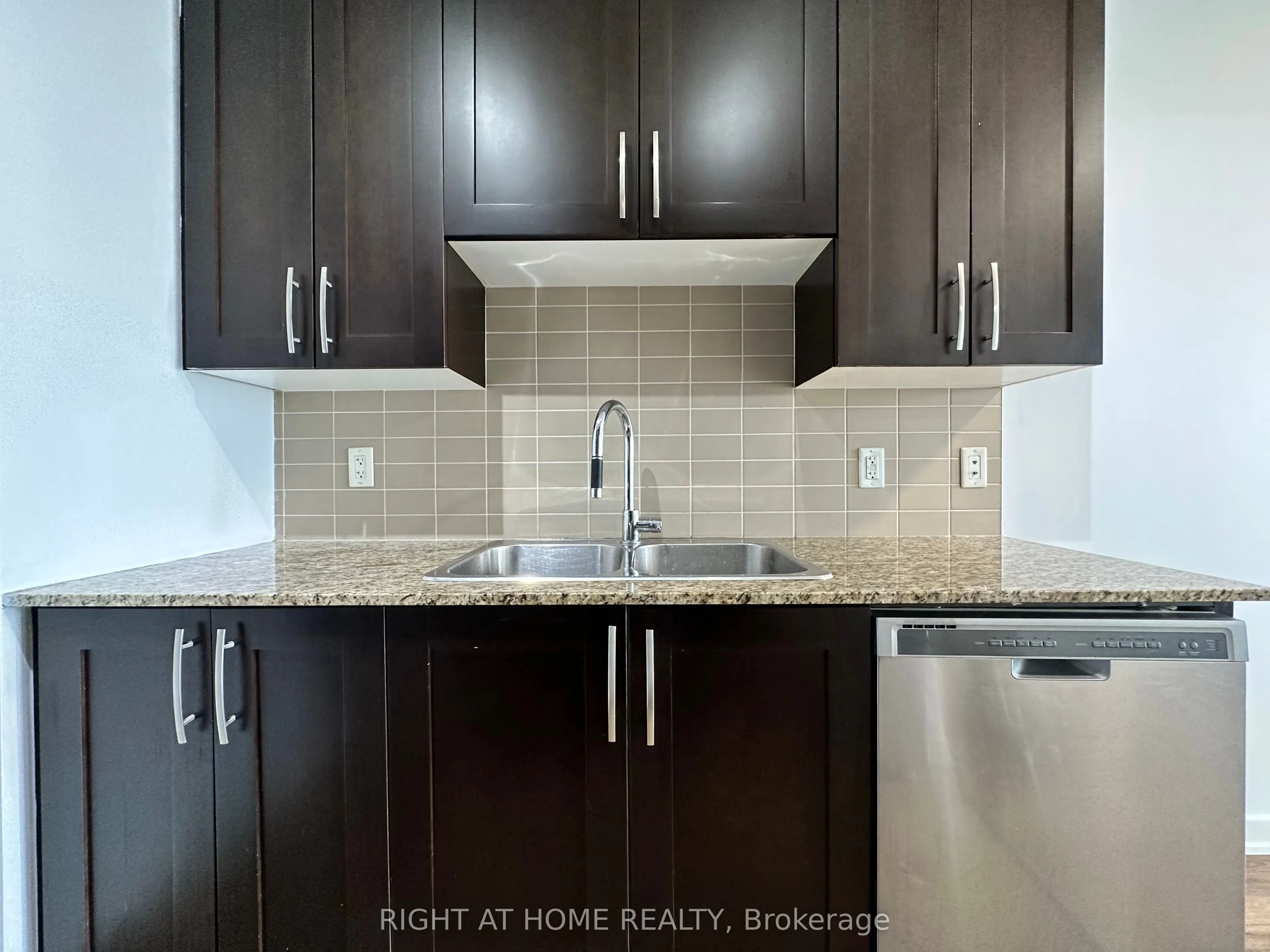 4070 Confederation Parkway, #1806