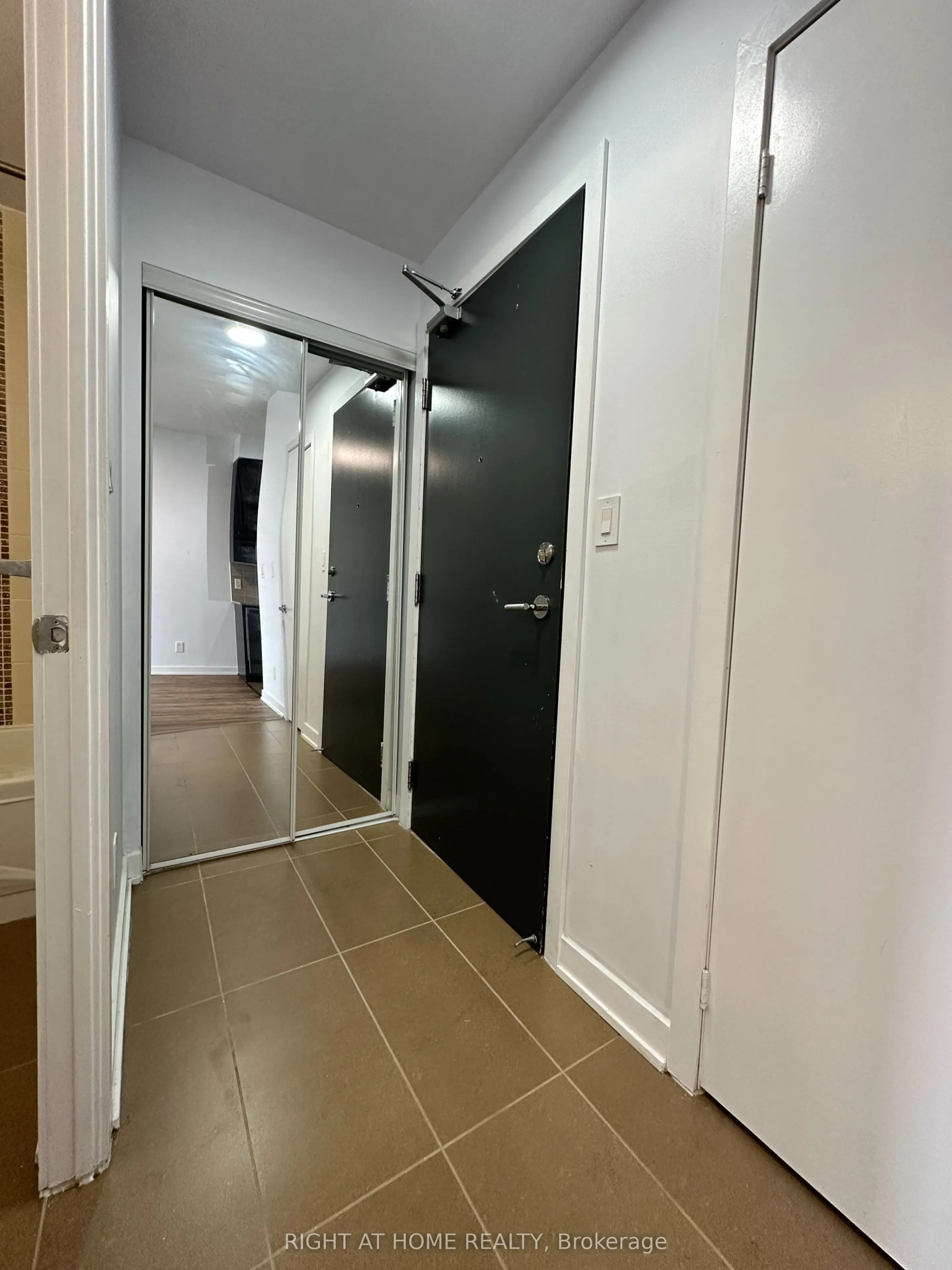 4070 Confederation Parkway, #1806