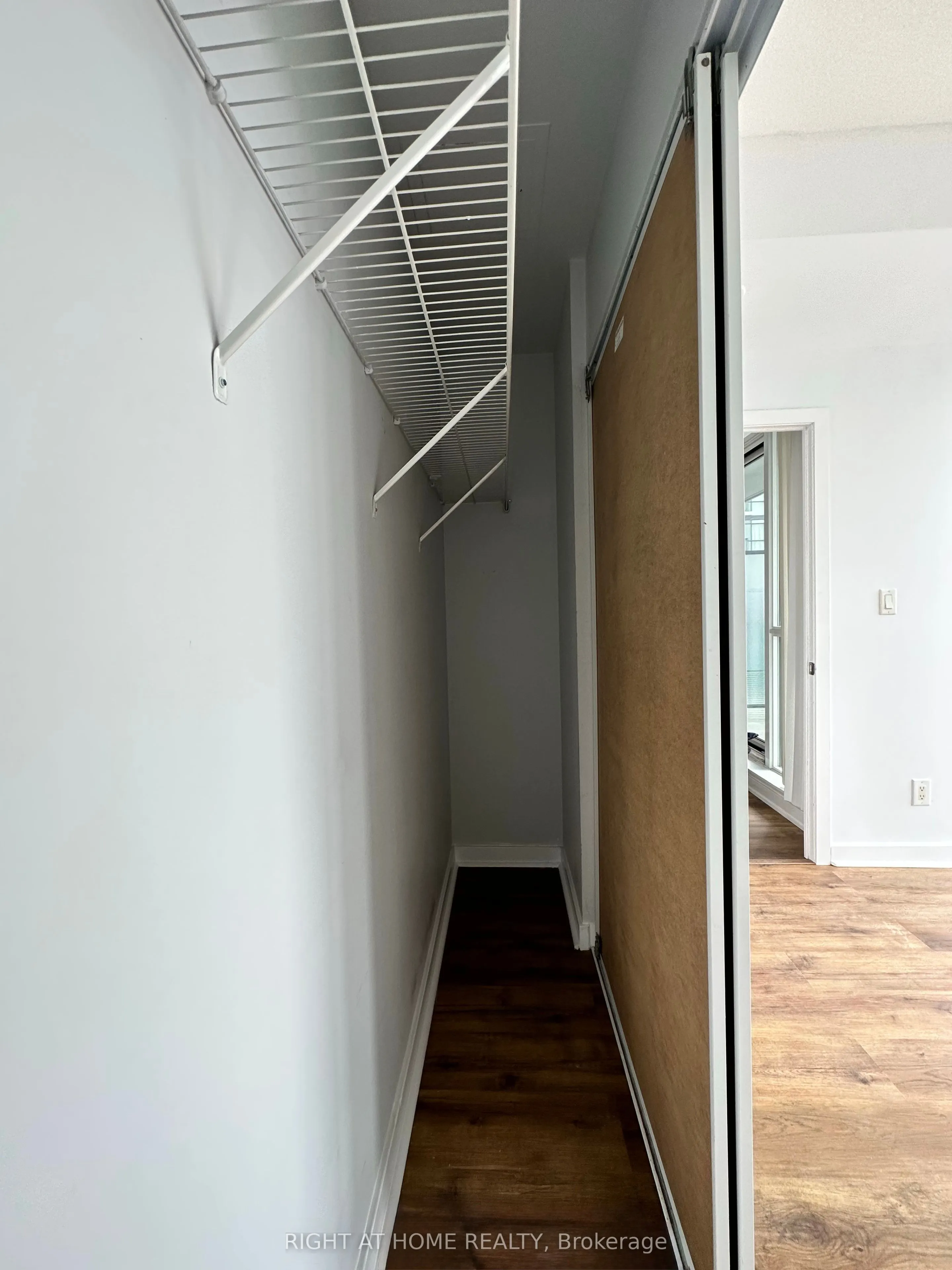 4070 Confederation Parkway, #1806