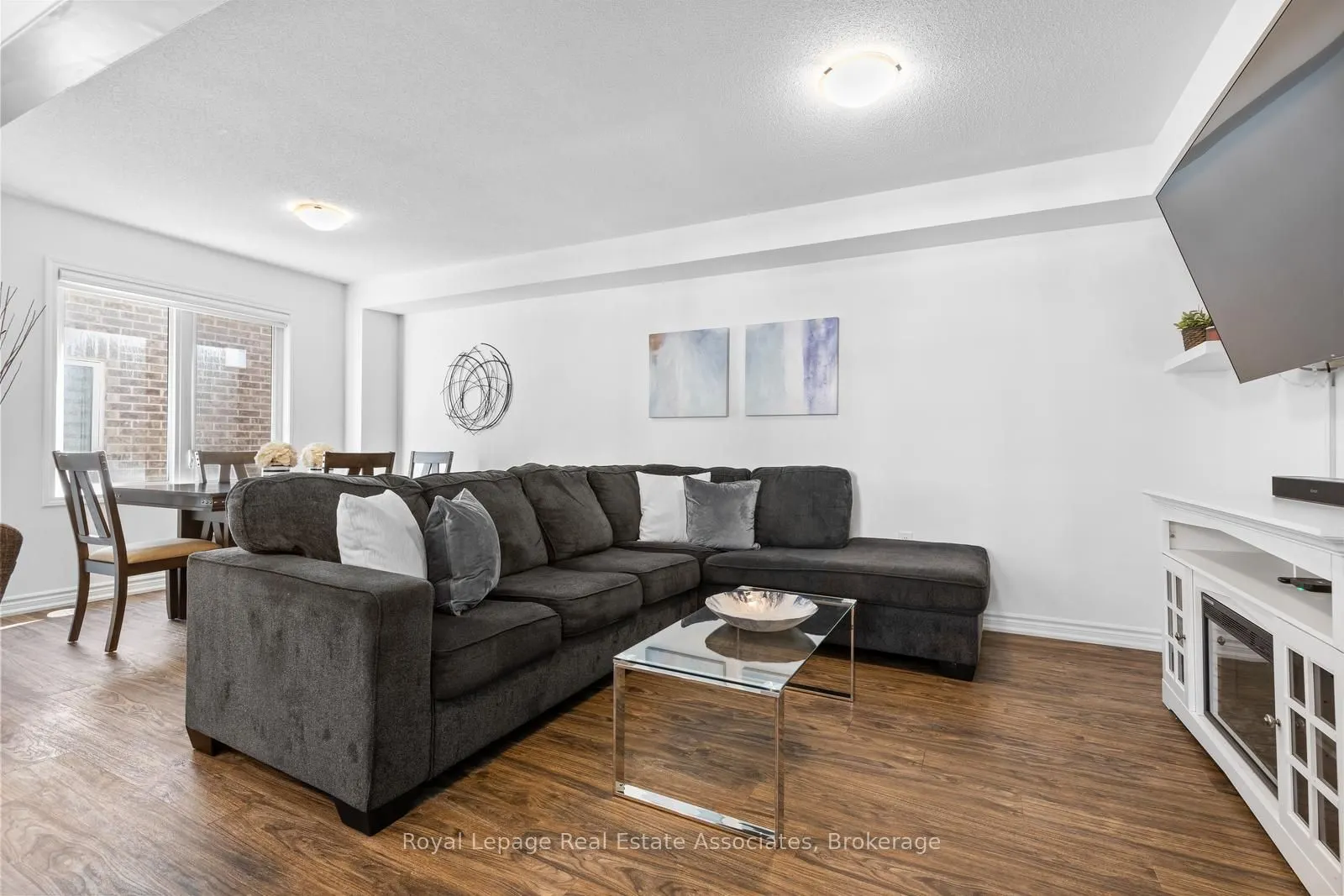 1266 Hop Place