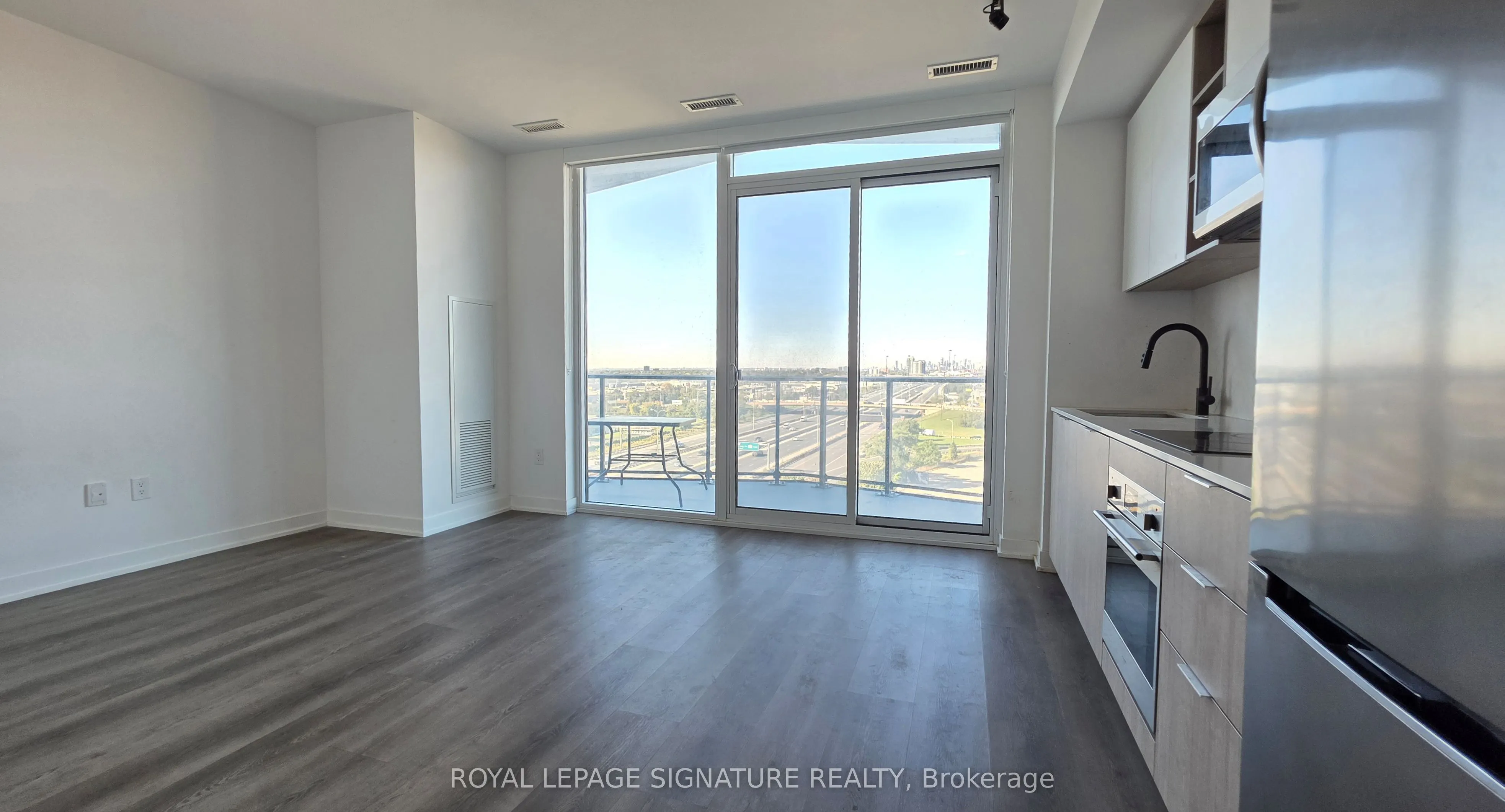 36 Zorra Street, #910