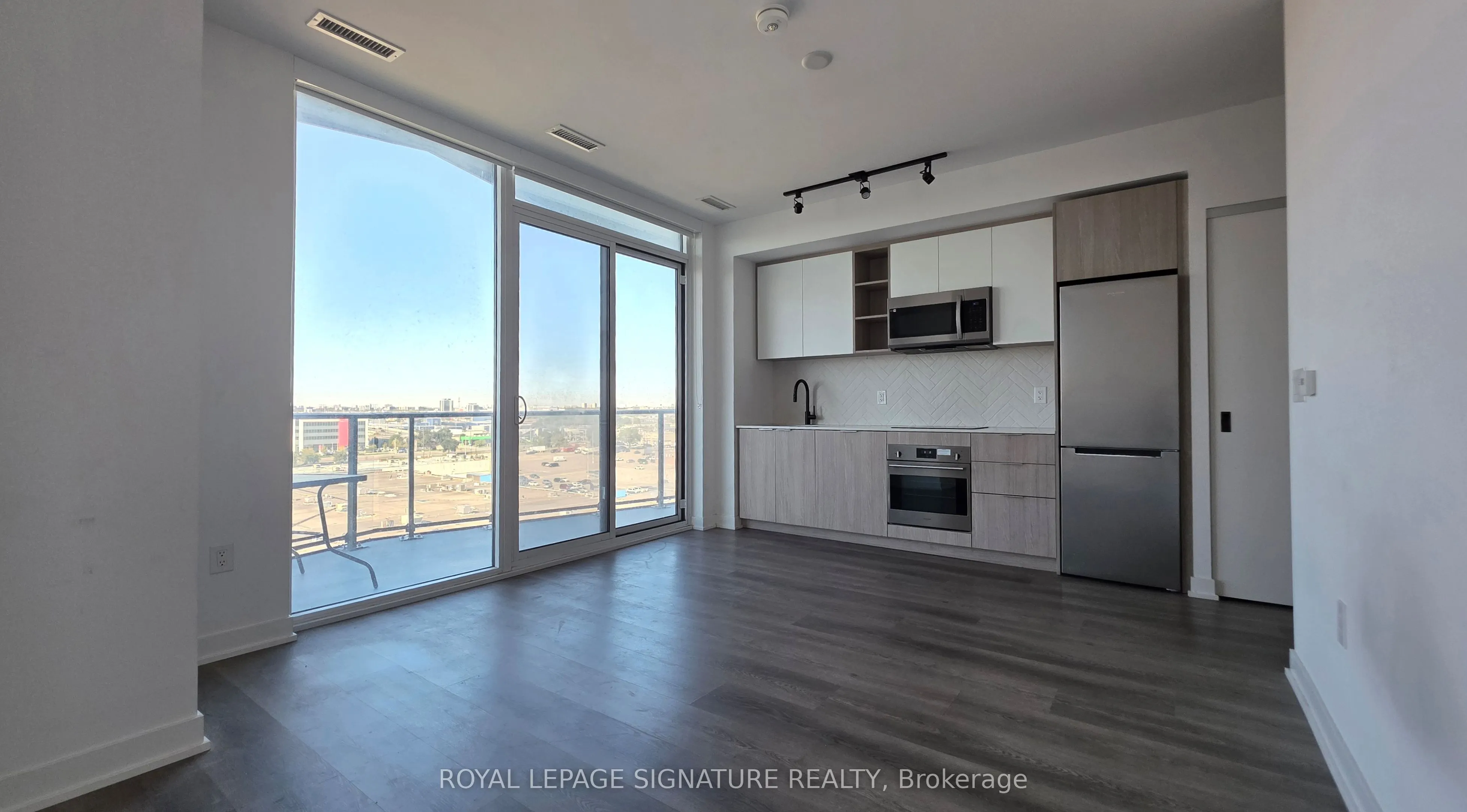 36 Zorra Street, #910