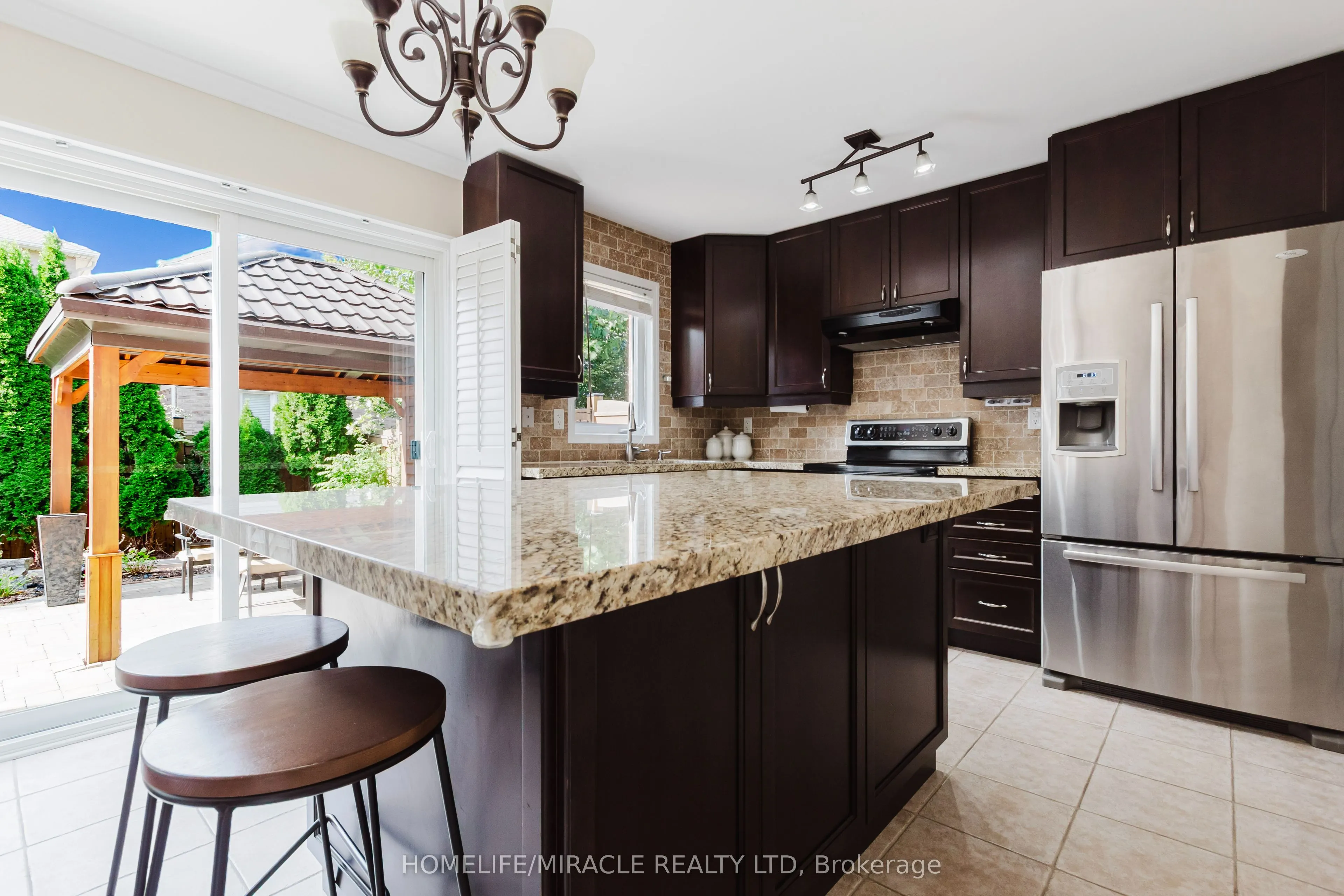 926 Whewell Trail