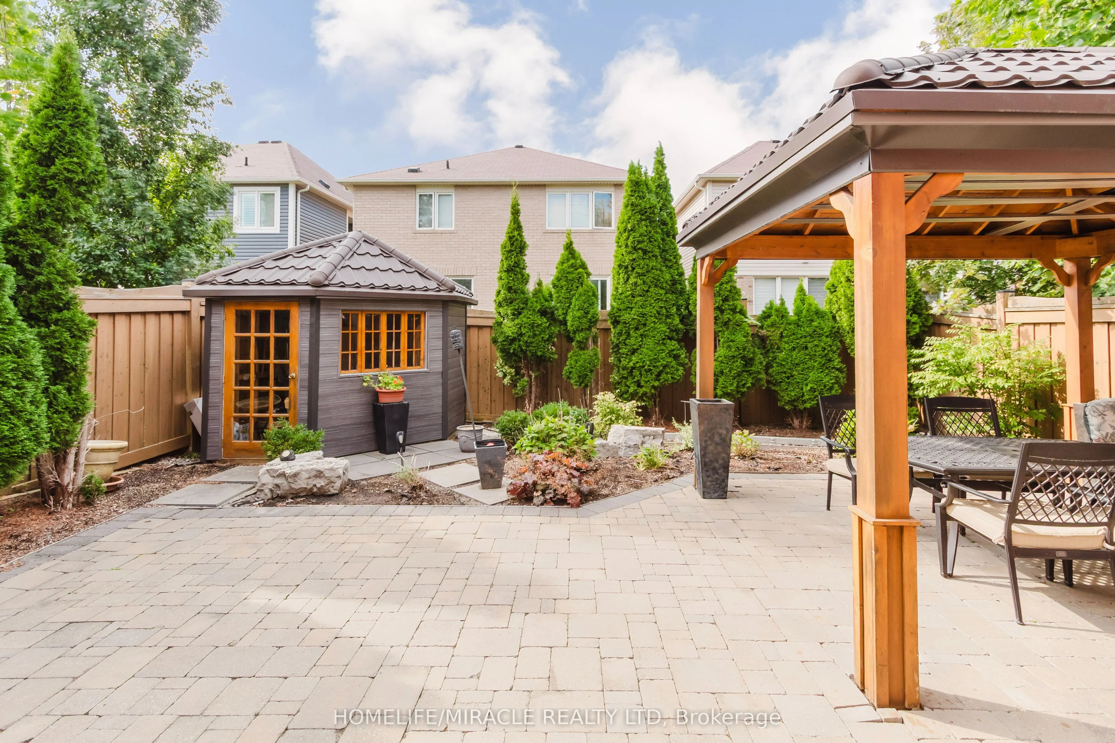 926 Whewell Trail
