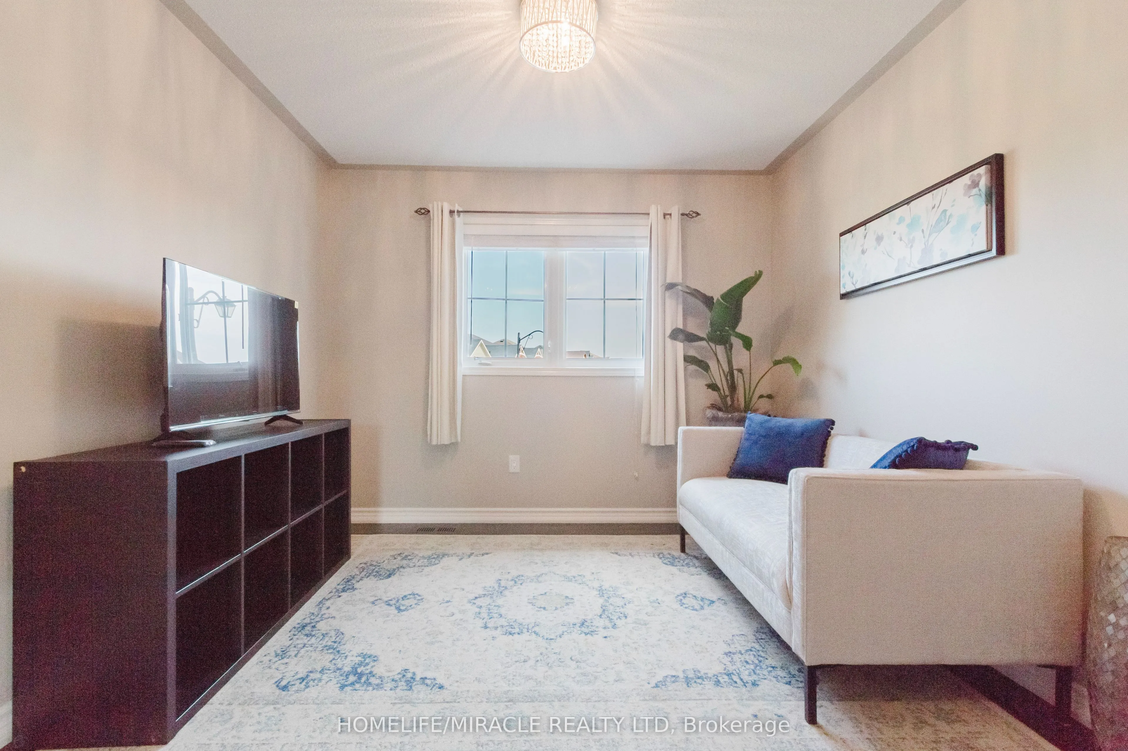 926 Whewell Trail