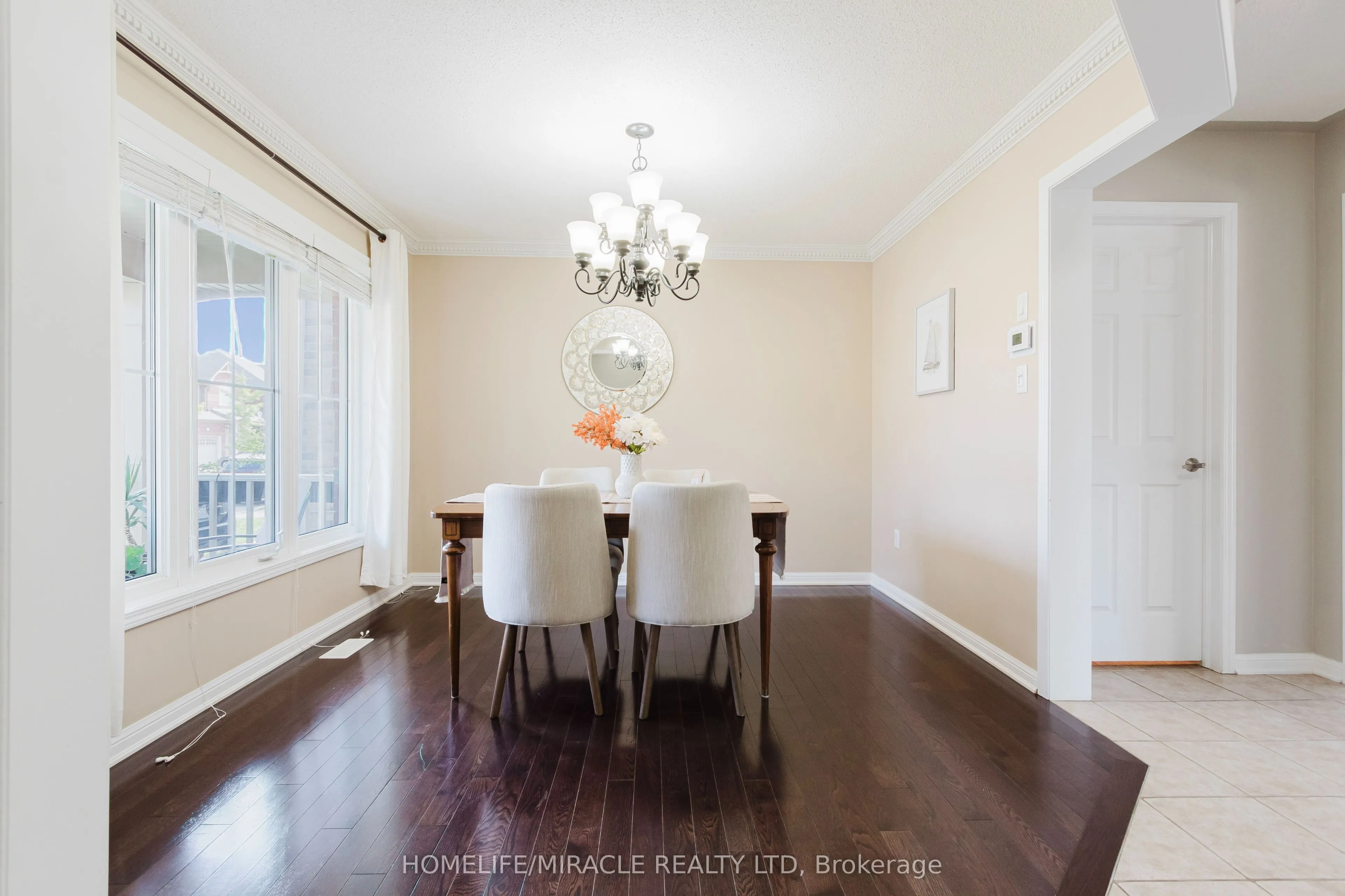 926 Whewell Trail