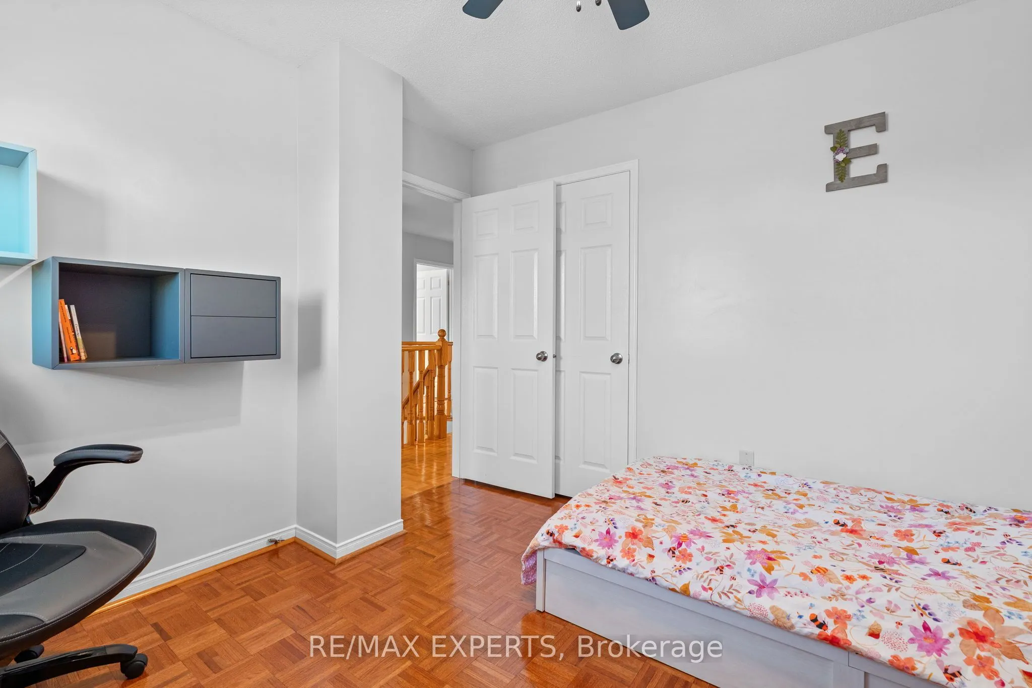 8 Strawberry Hill Court