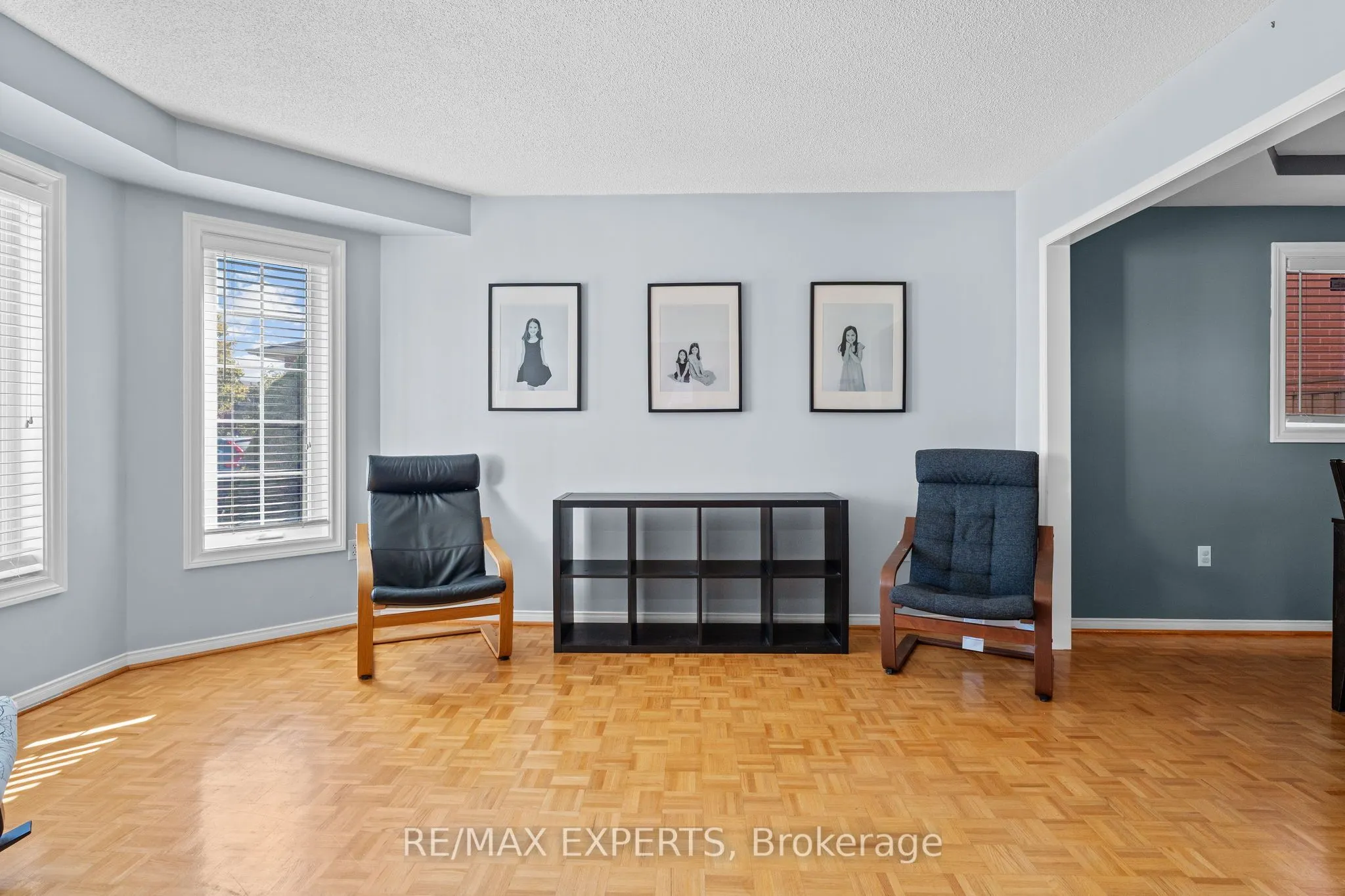 8 Strawberry Hill Court