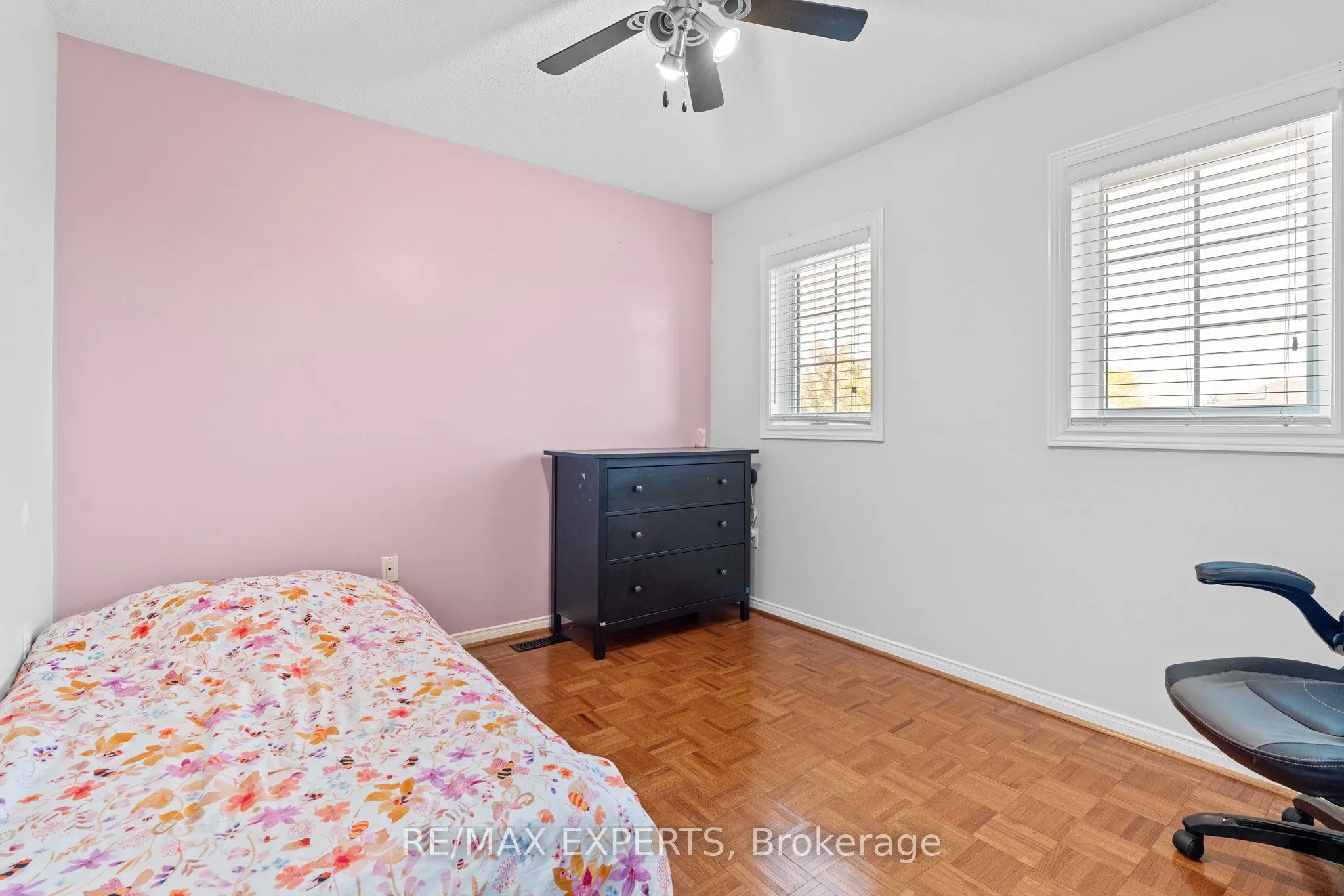 8 Strawberry Hill Court