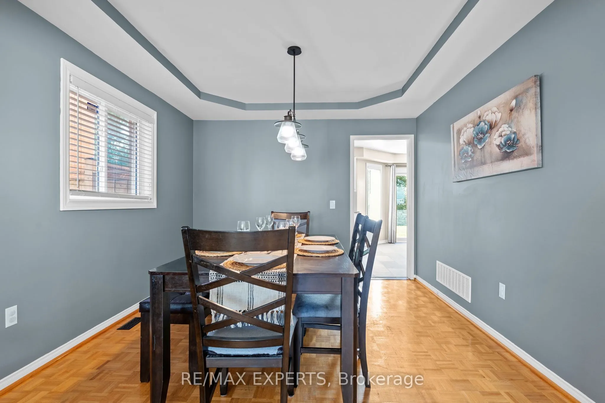 8 Strawberry Hill Court
