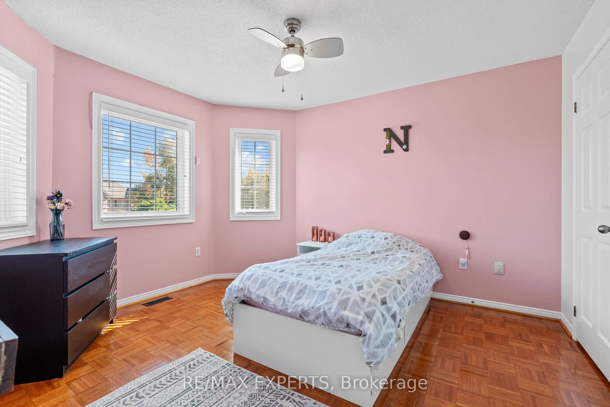 8 Strawberry Hill Court