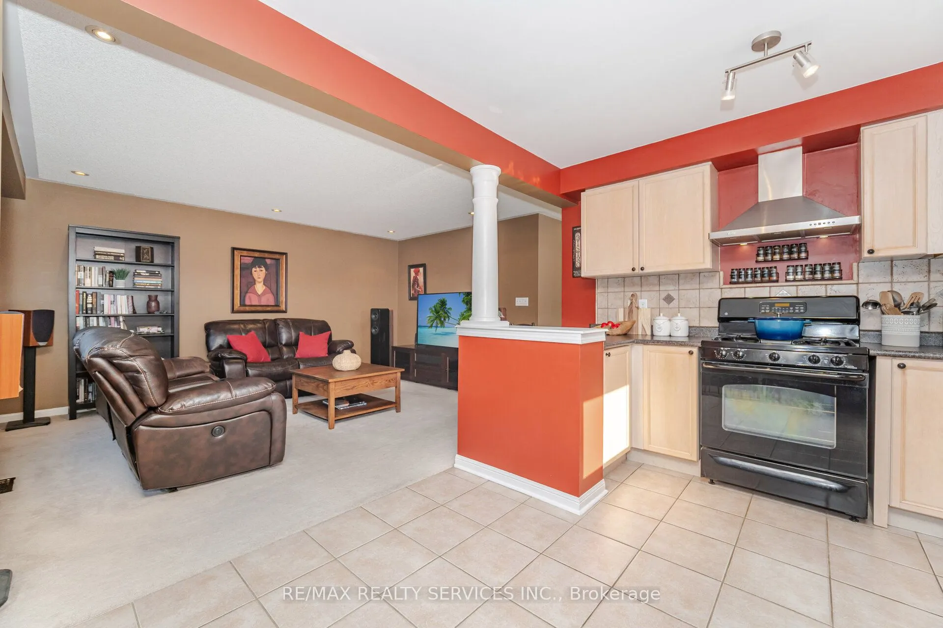 112 Sweetwood Circle