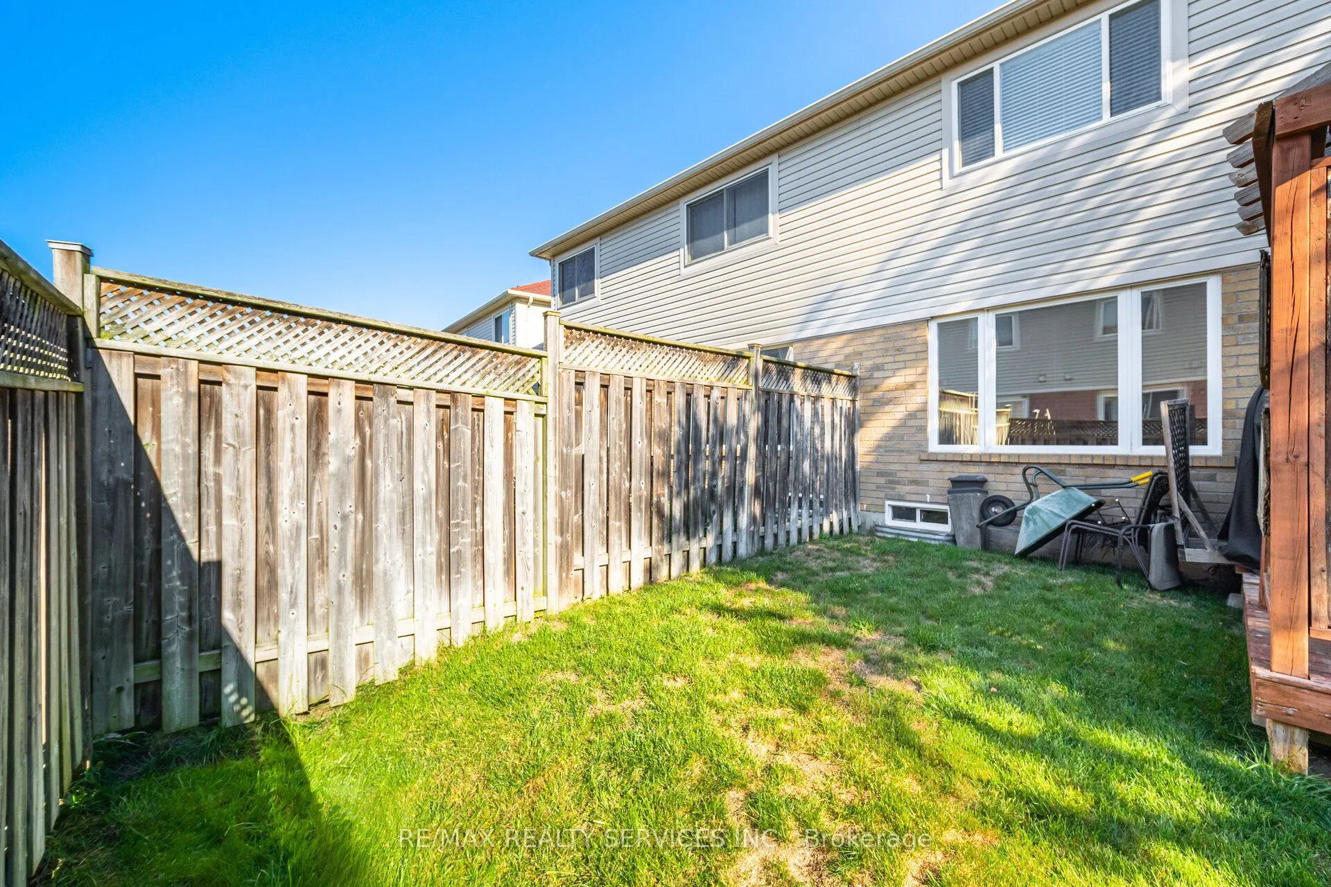 112 Sweetwood Circle