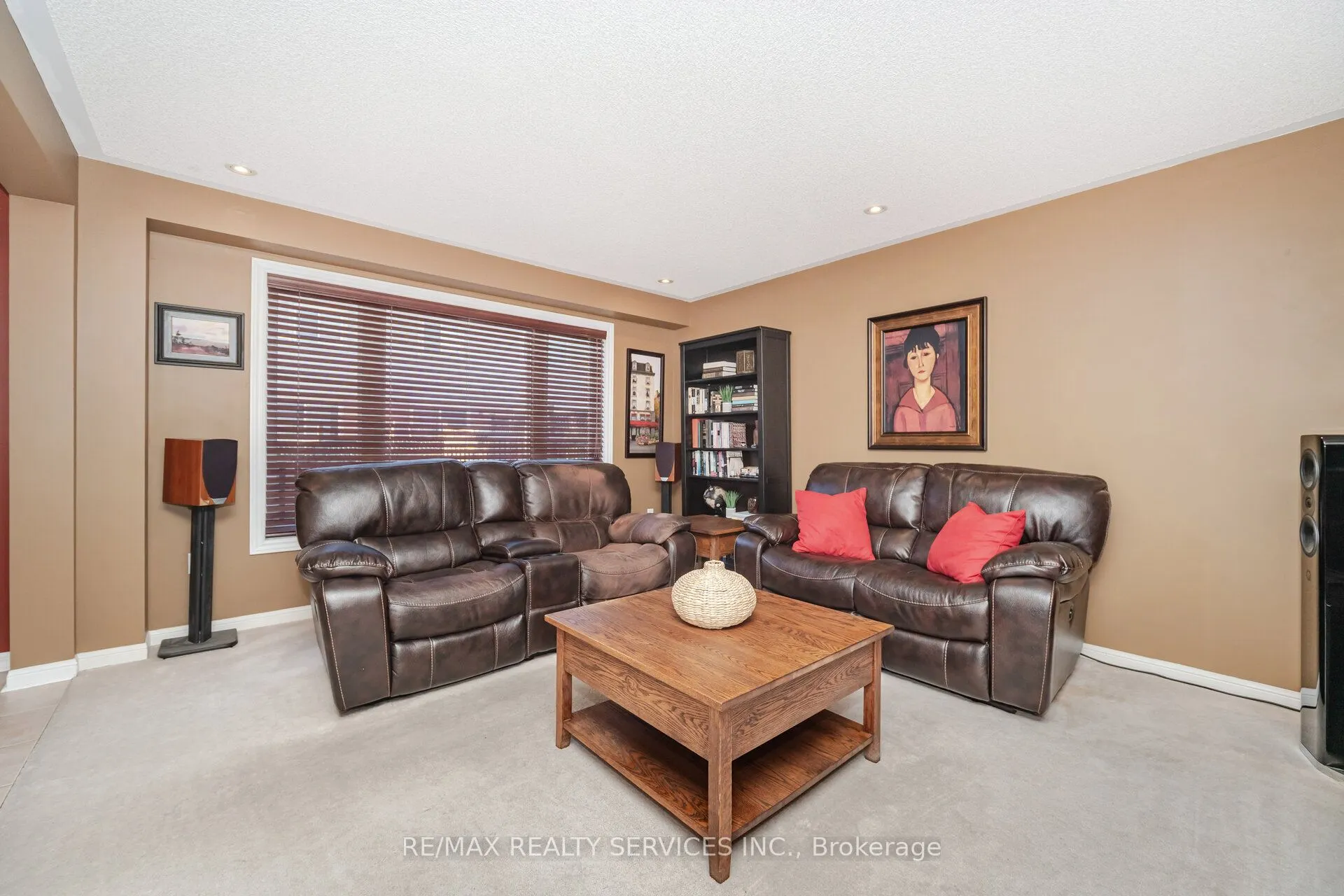 112 Sweetwood Circle