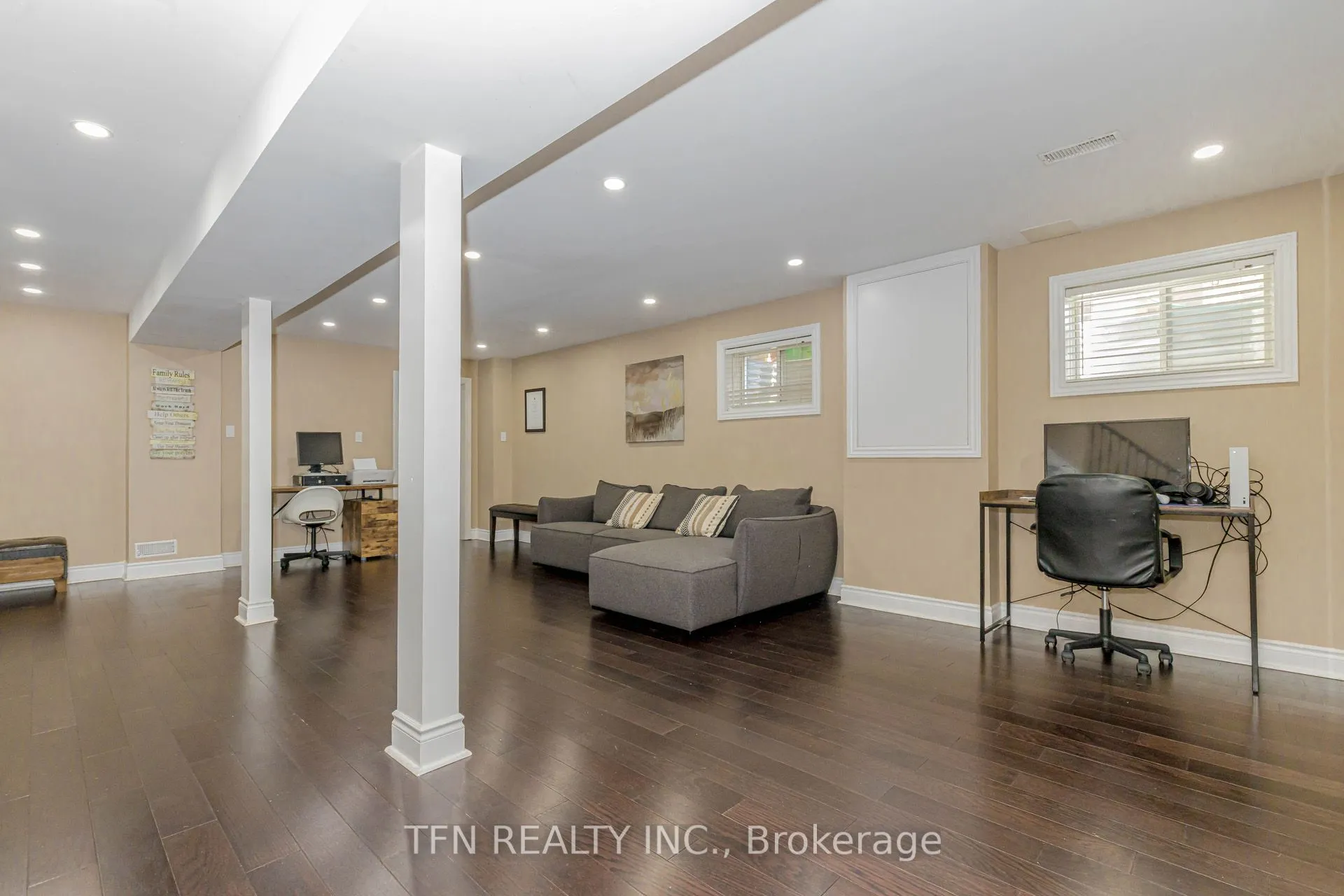 7108 Gablehurst Crescent