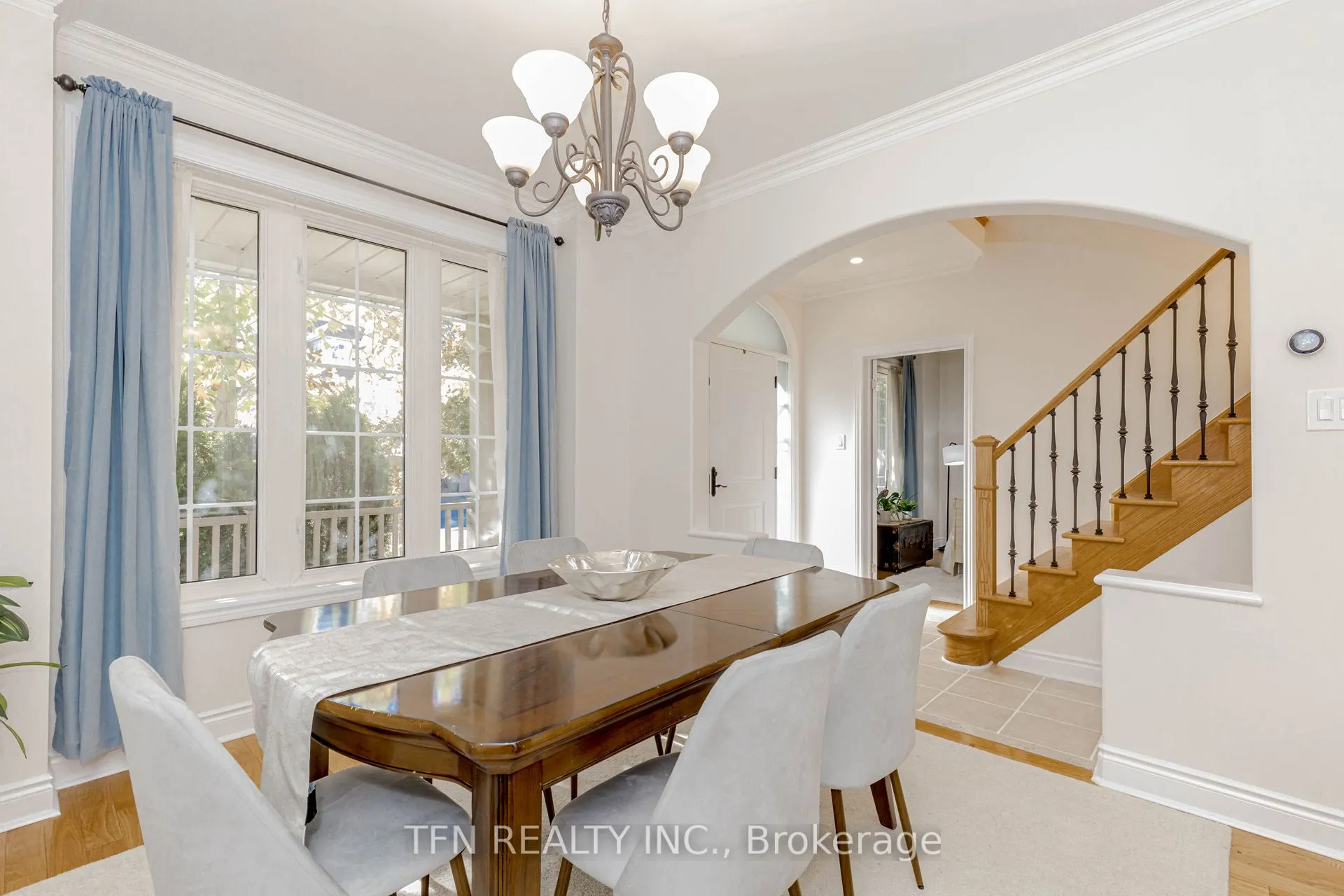 7108 Gablehurst Crescent