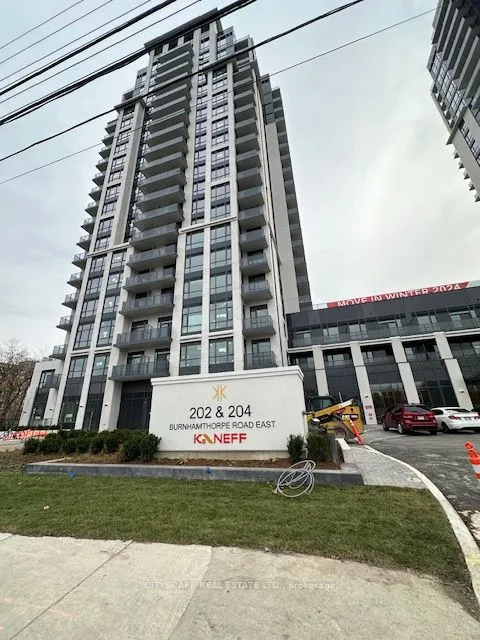 204 Burnhamthorpe Road E, #704