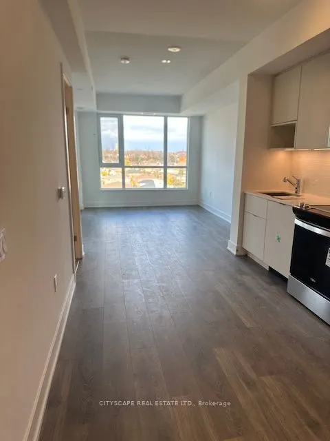 204 Burnhamthorpe Road E, #704
