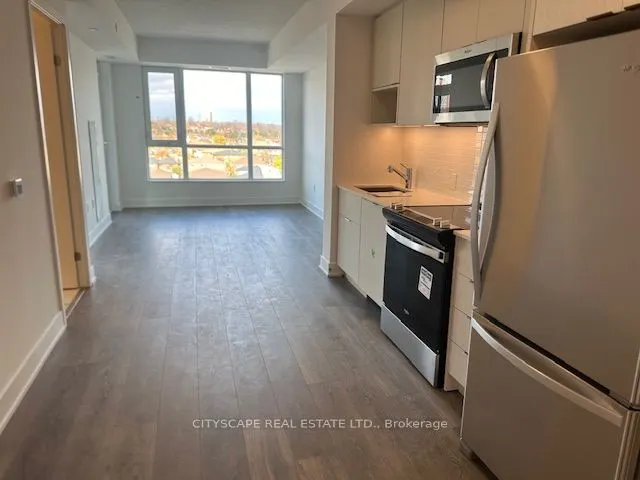 204 Burnhamthorpe Road E, #704
