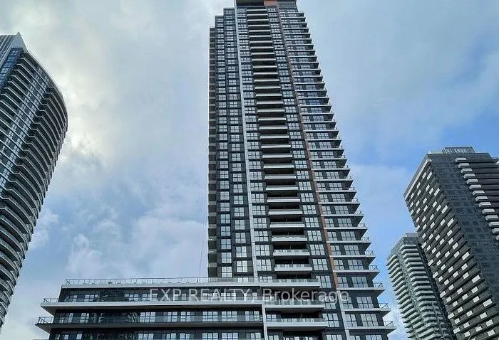 15 Watergarden Drive, #2001