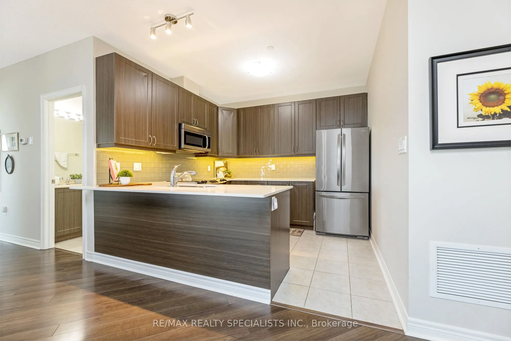 33 Whitmer Street, #609