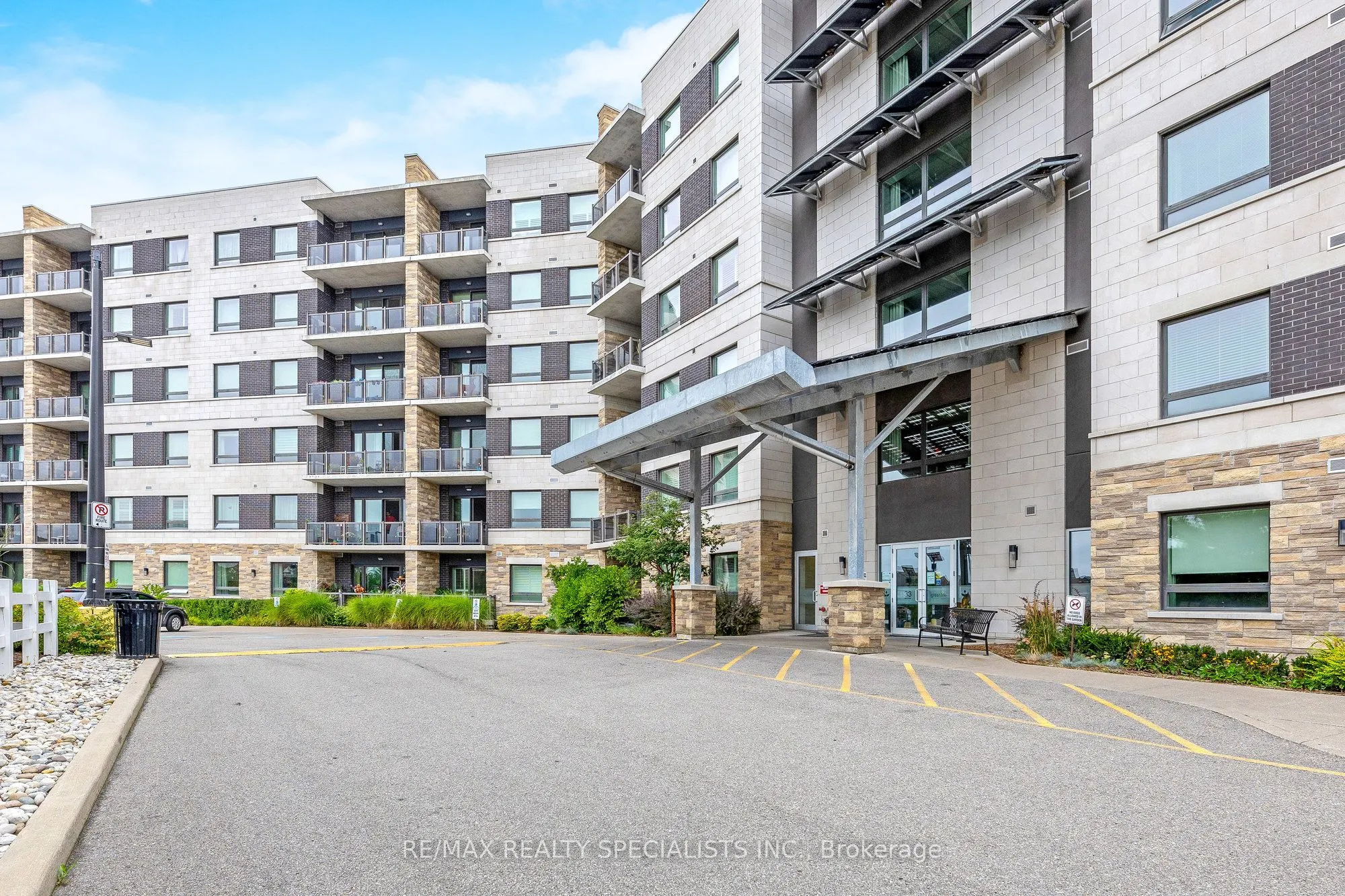 33 Whitmer Street, #609