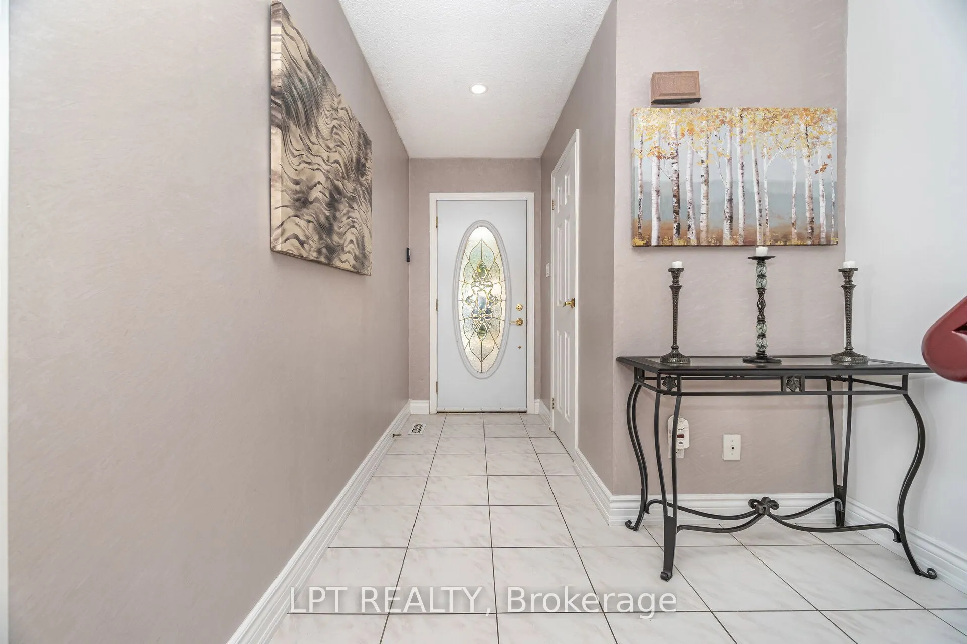 27 Woodsview Avenue