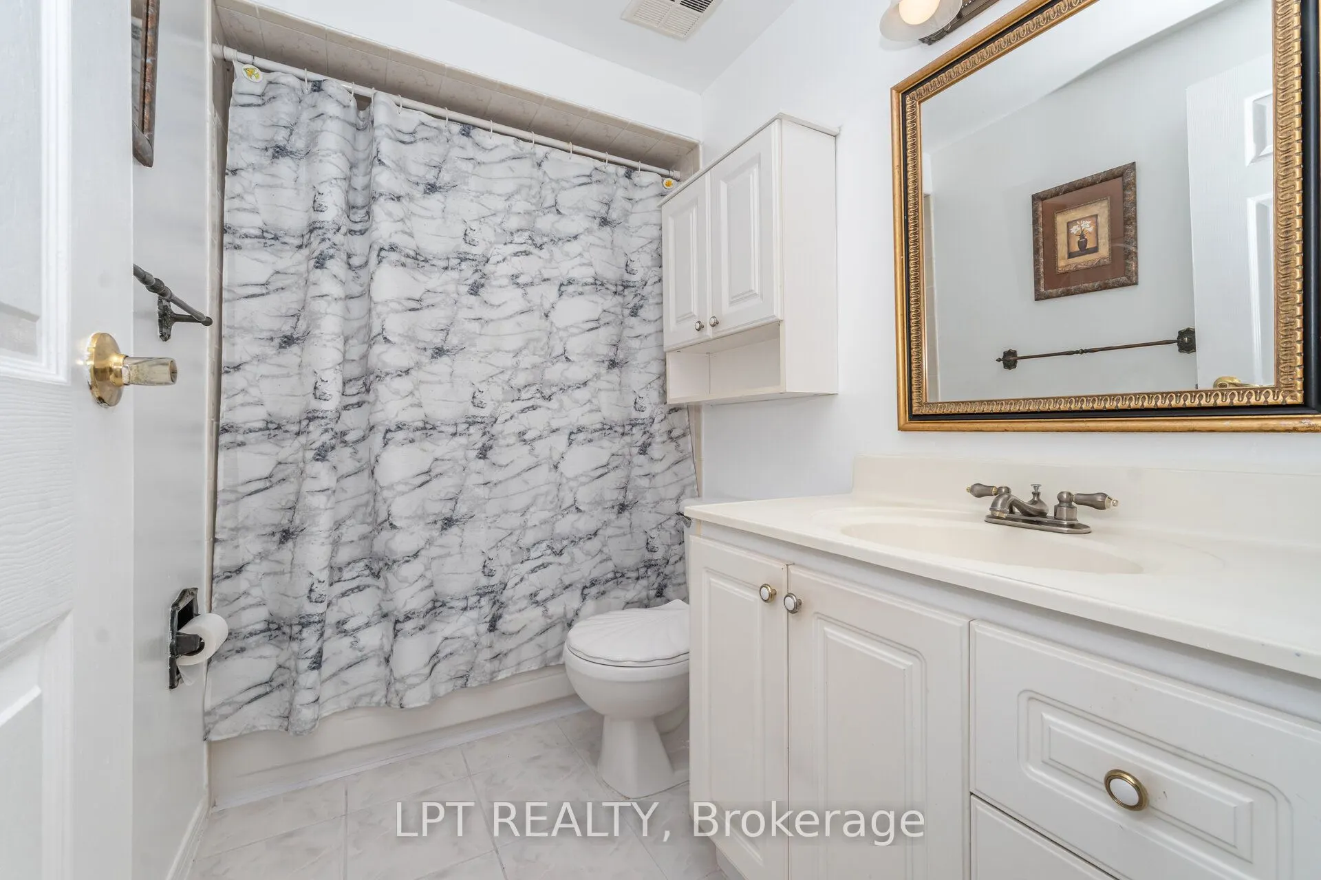 27 Woodsview Avenue