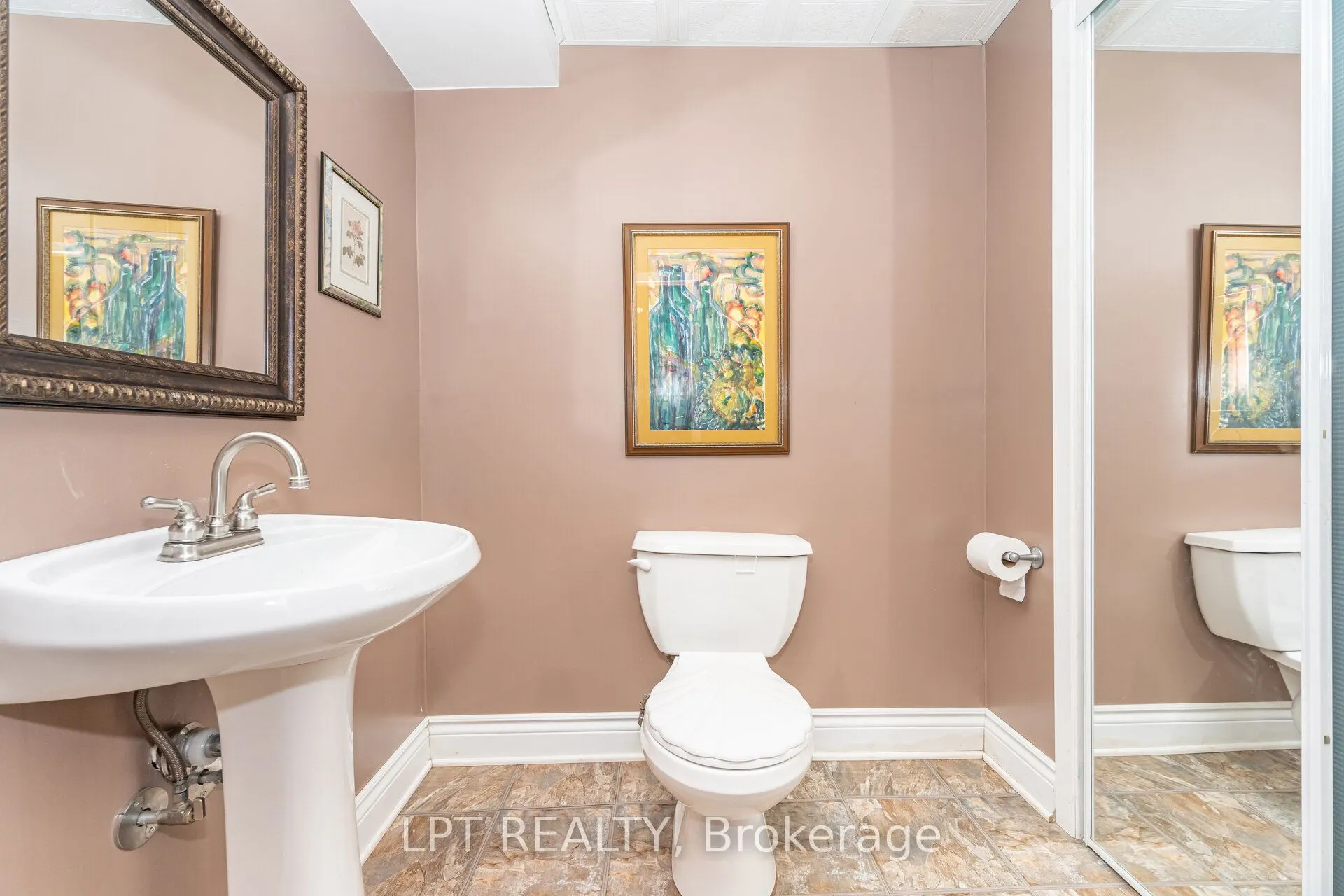 27 Woodsview Avenue