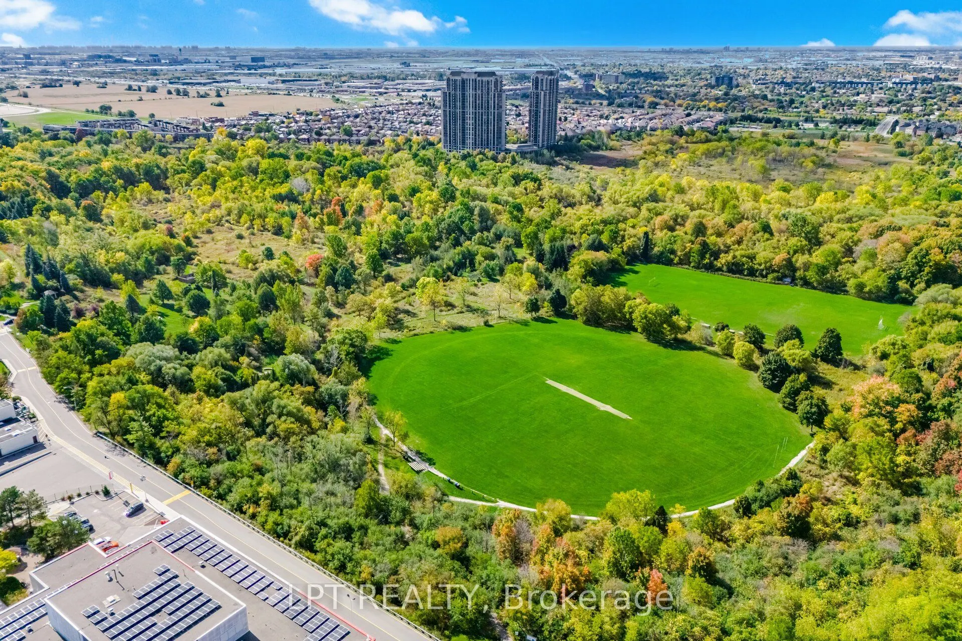 27 Woodsview Avenue