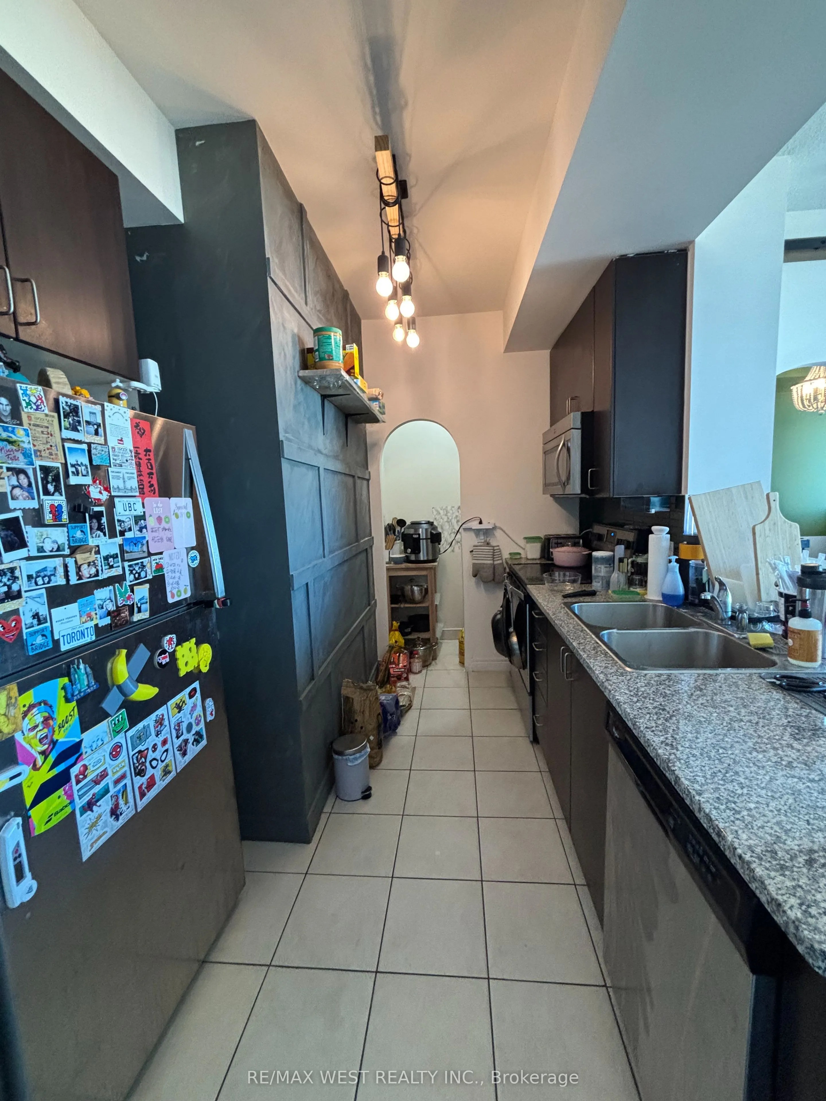 339 Rathburn Road W, #701