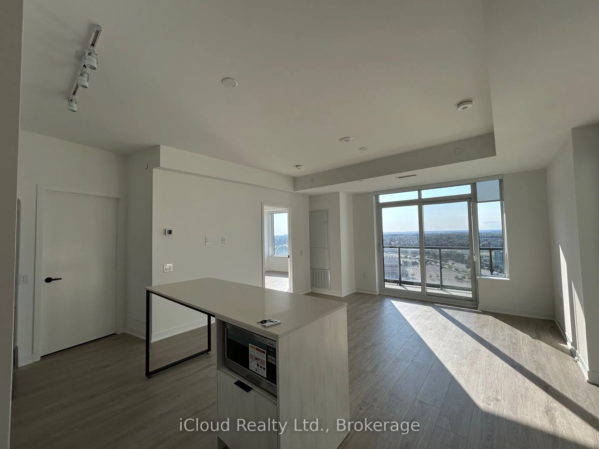 2495 Eglinton Avenue W, #1908