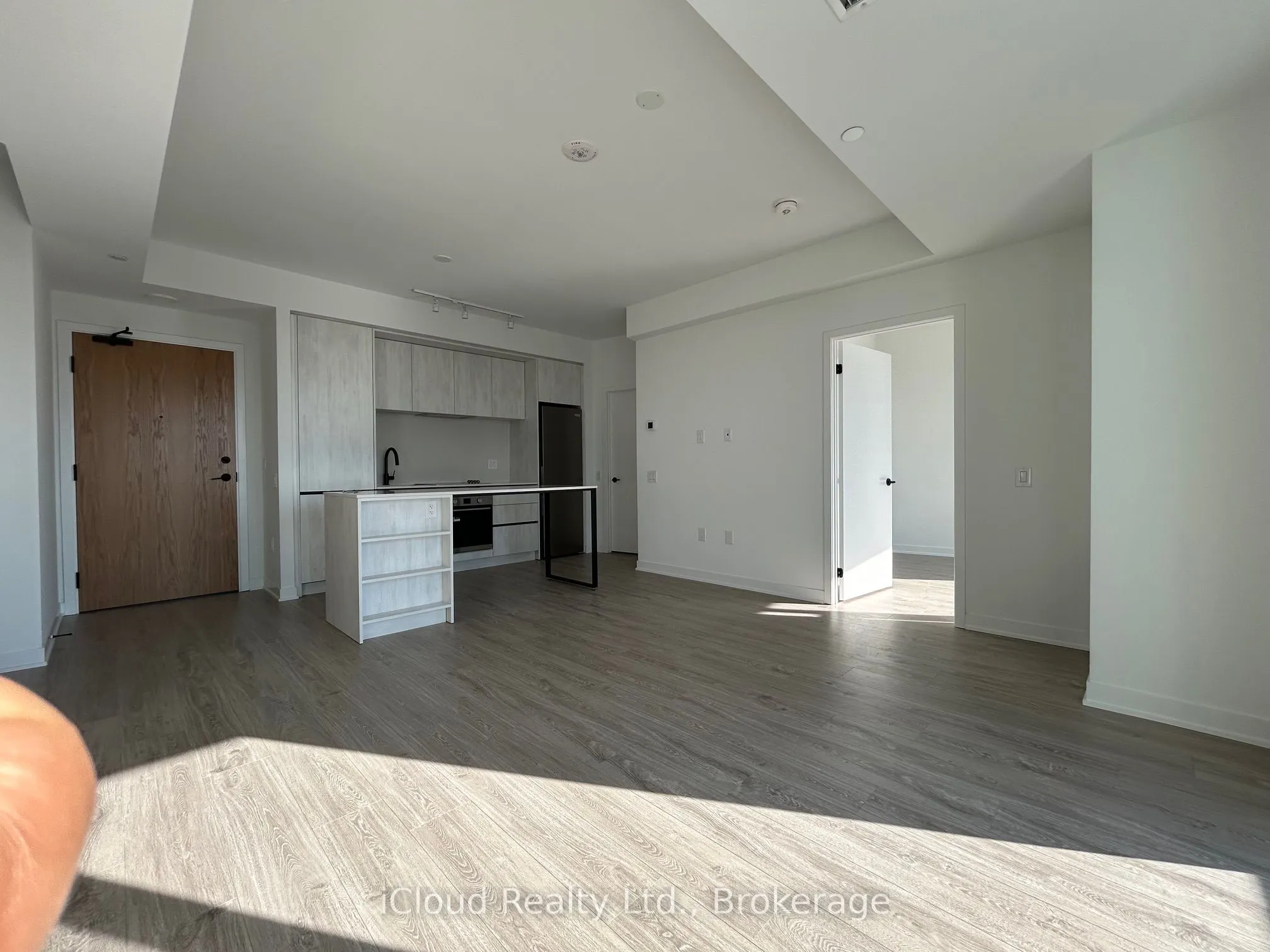 2495 Eglinton Avenue W, #1908