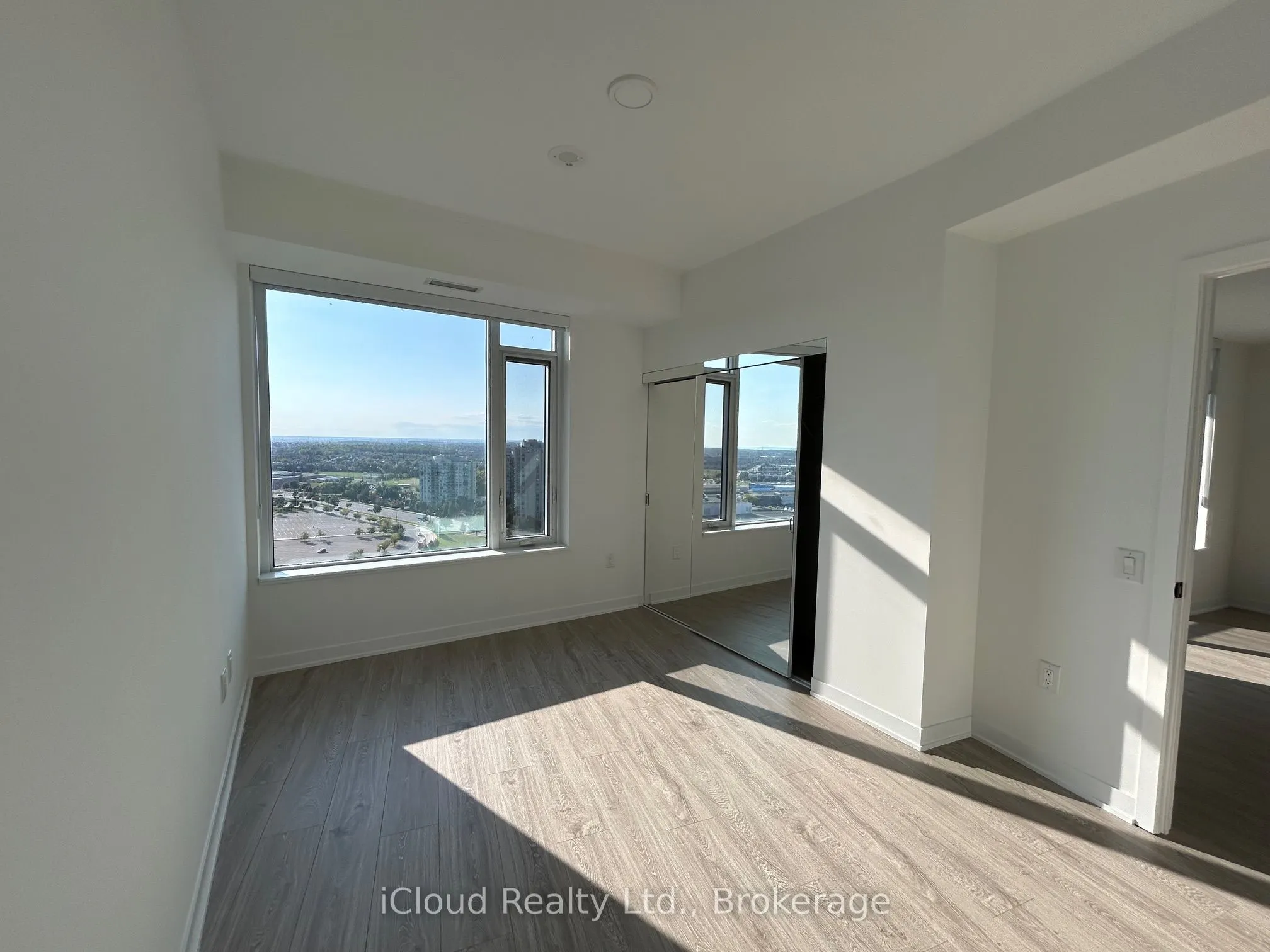 2495 Eglinton Avenue W, #1908