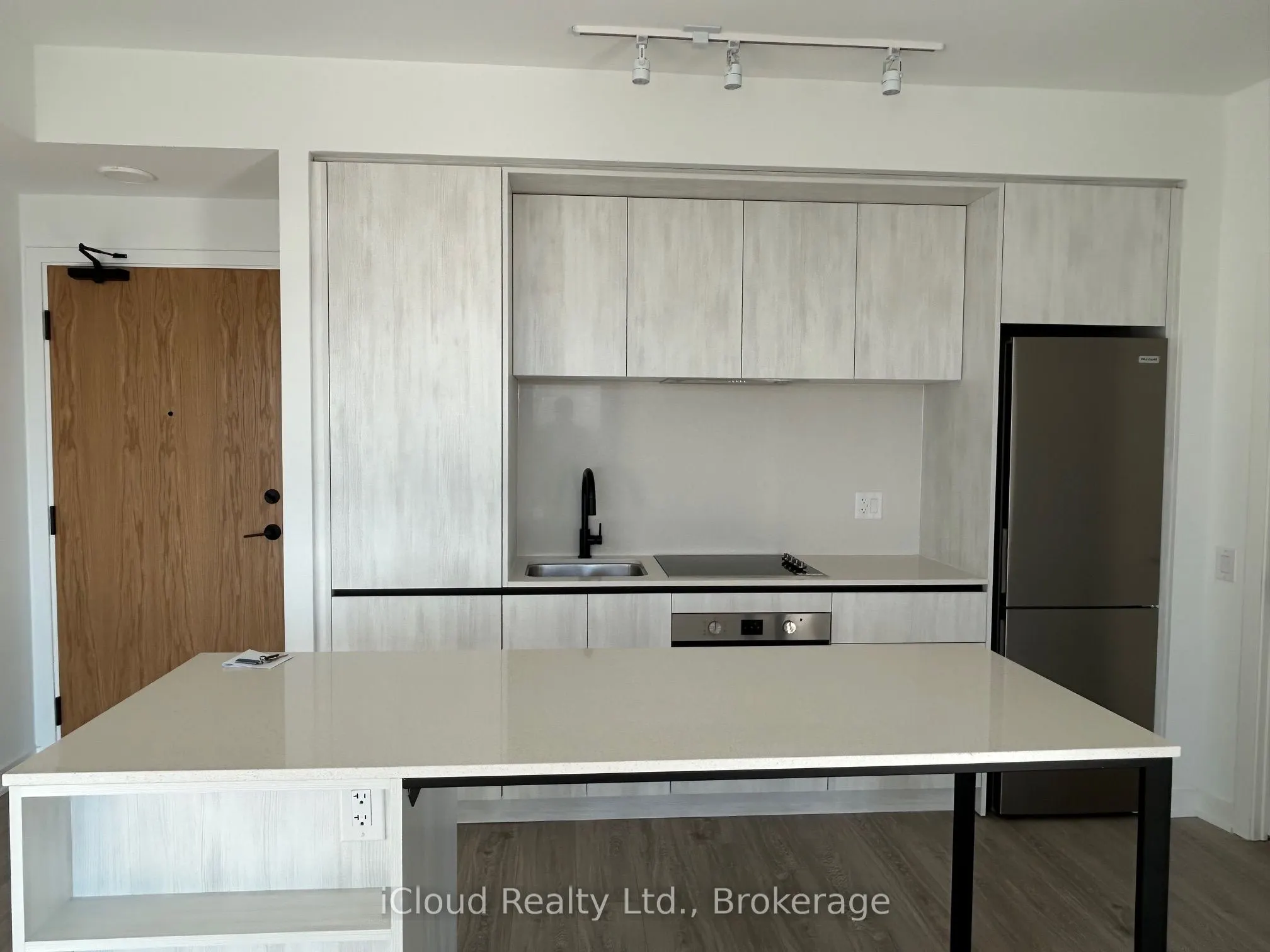 2495 Eglinton Avenue W, #1908