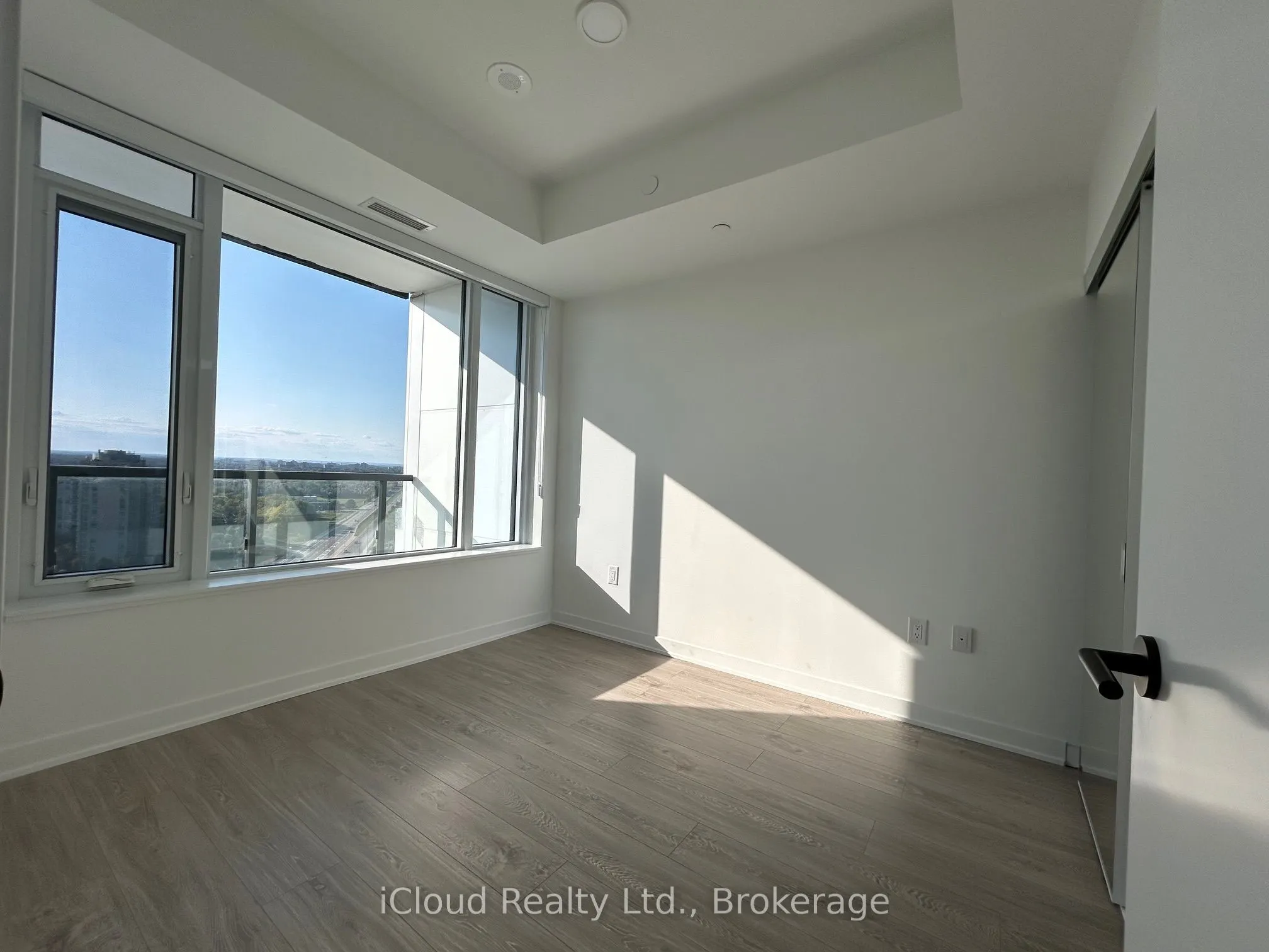 2495 Eglinton Avenue W, #1908