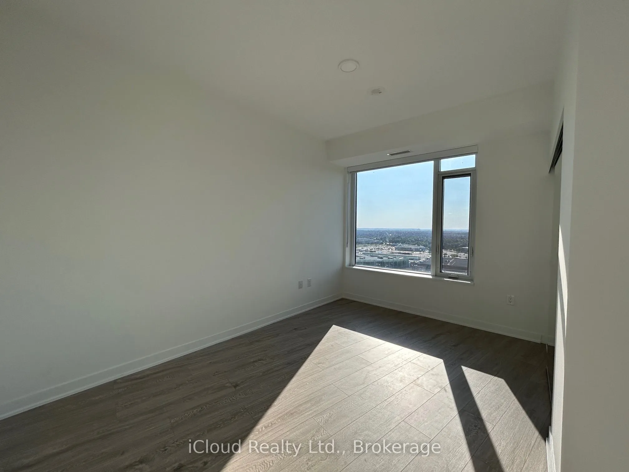 2495 Eglinton Avenue W, #1908
