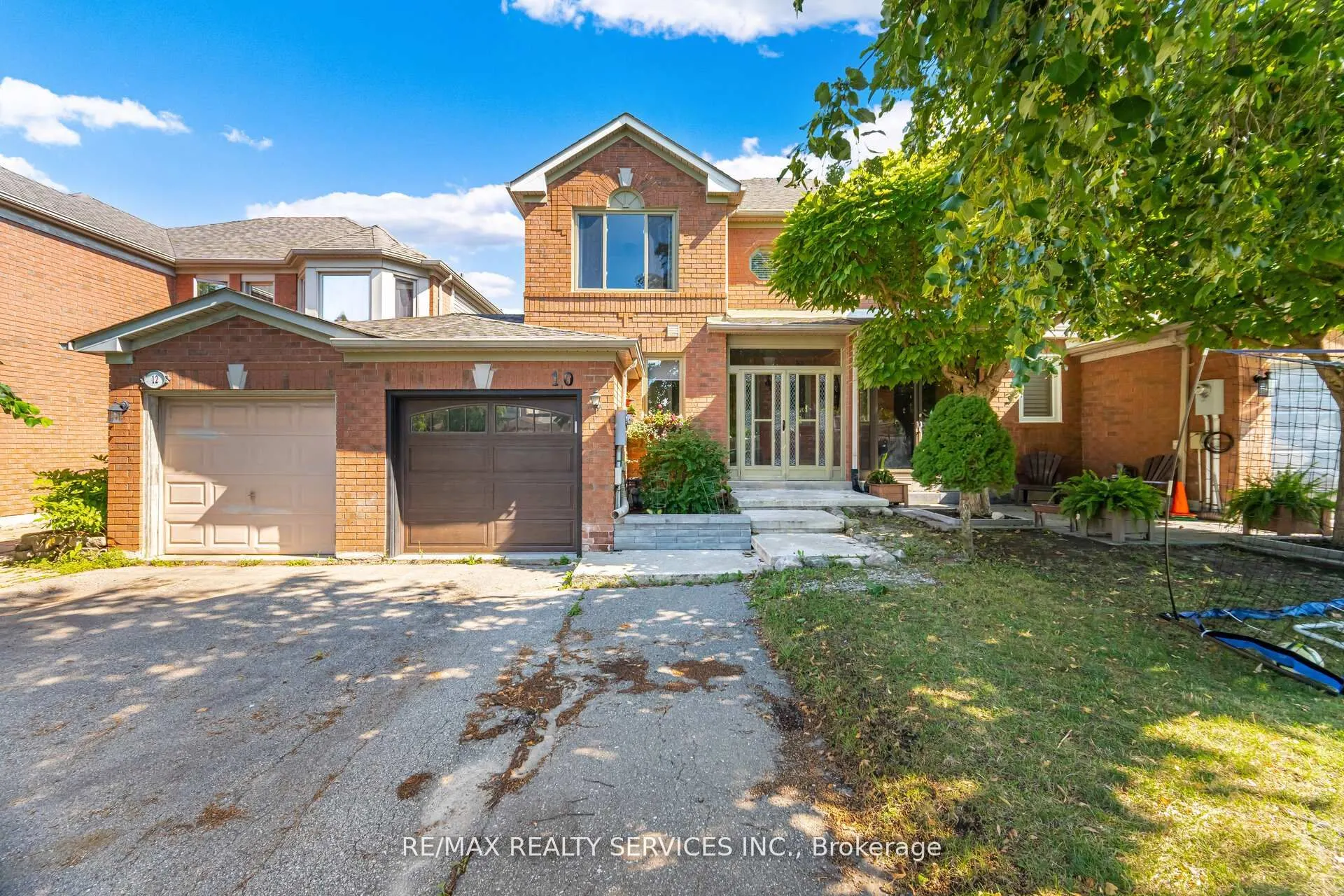 10 Deer Creek Place
