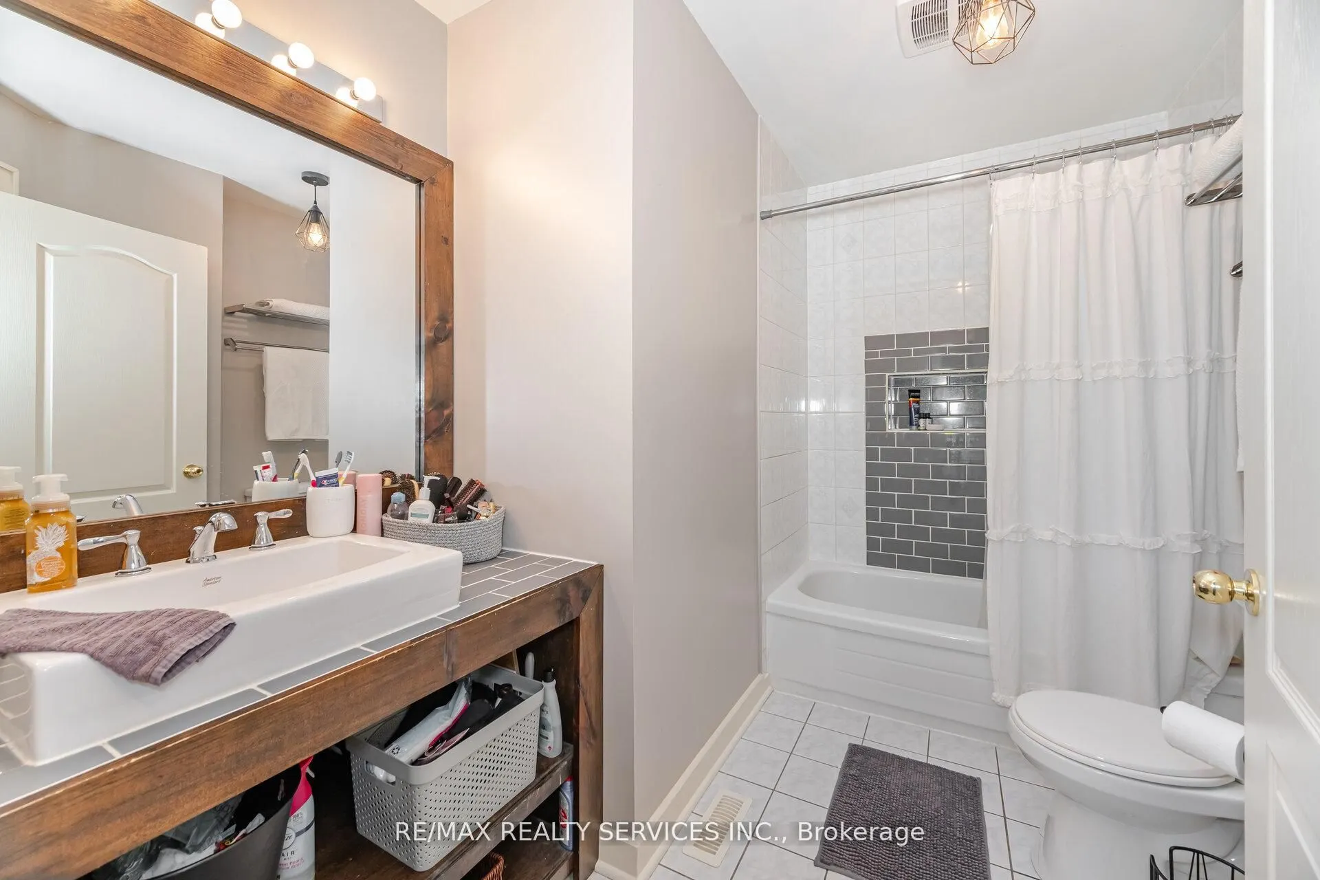10 Deer Creek Place