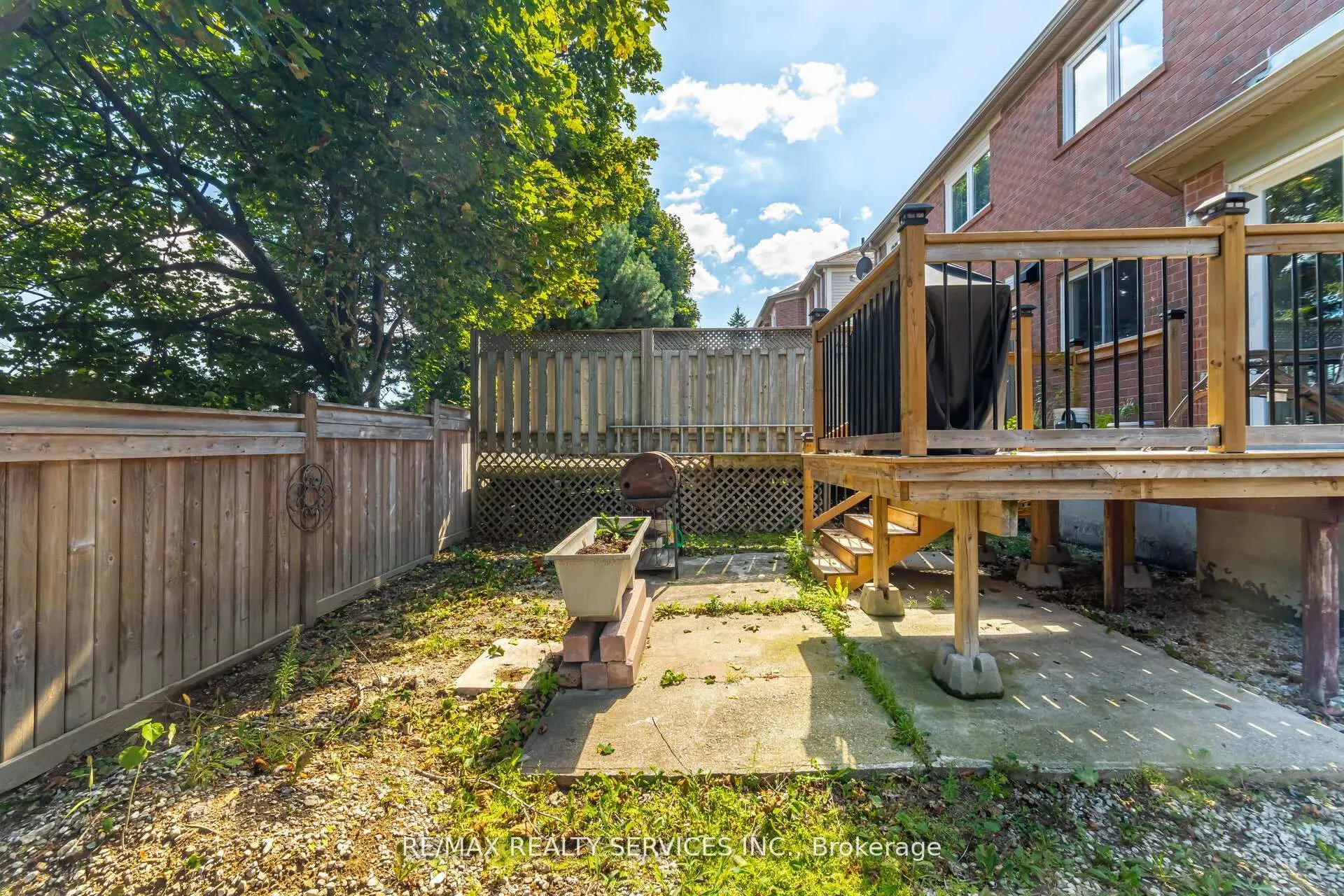 10 Deer Creek Place