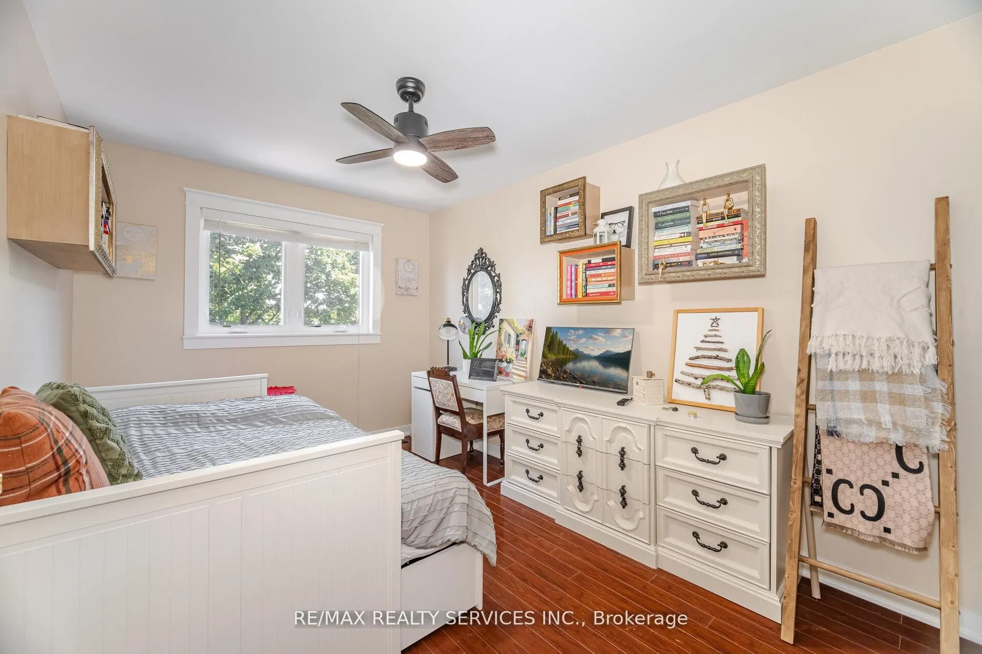 10 Deer Creek Place