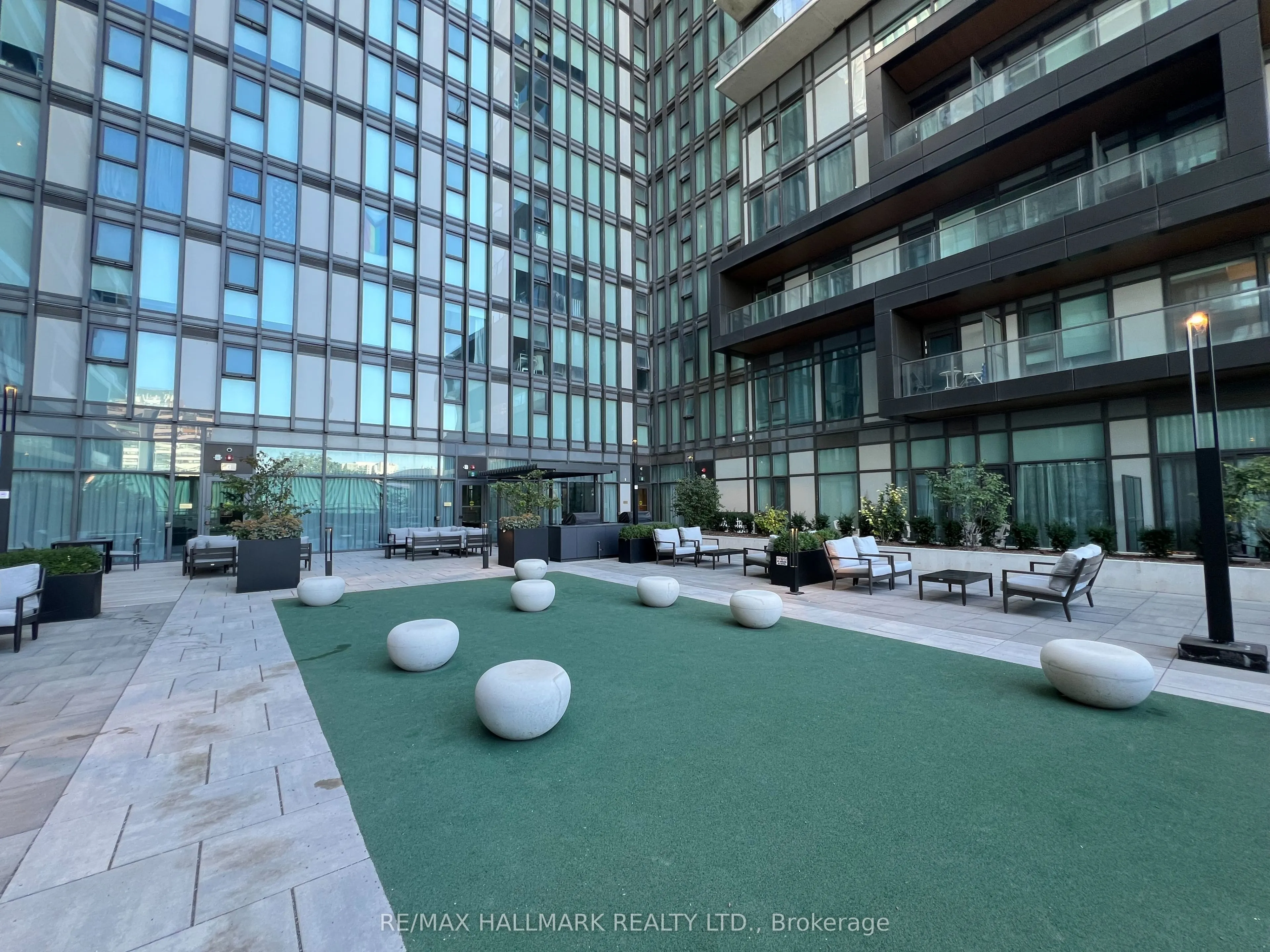 1285 Dupont Street, #2205