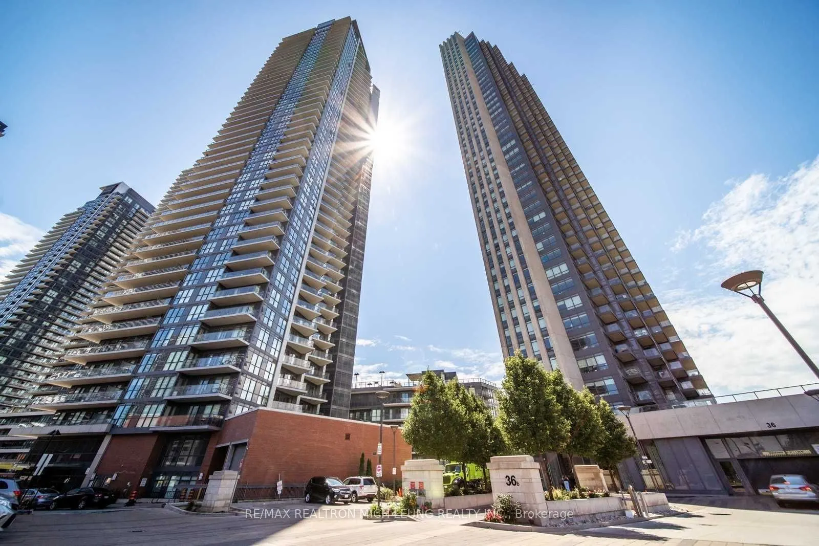 36 Park Lawn Road, #2506