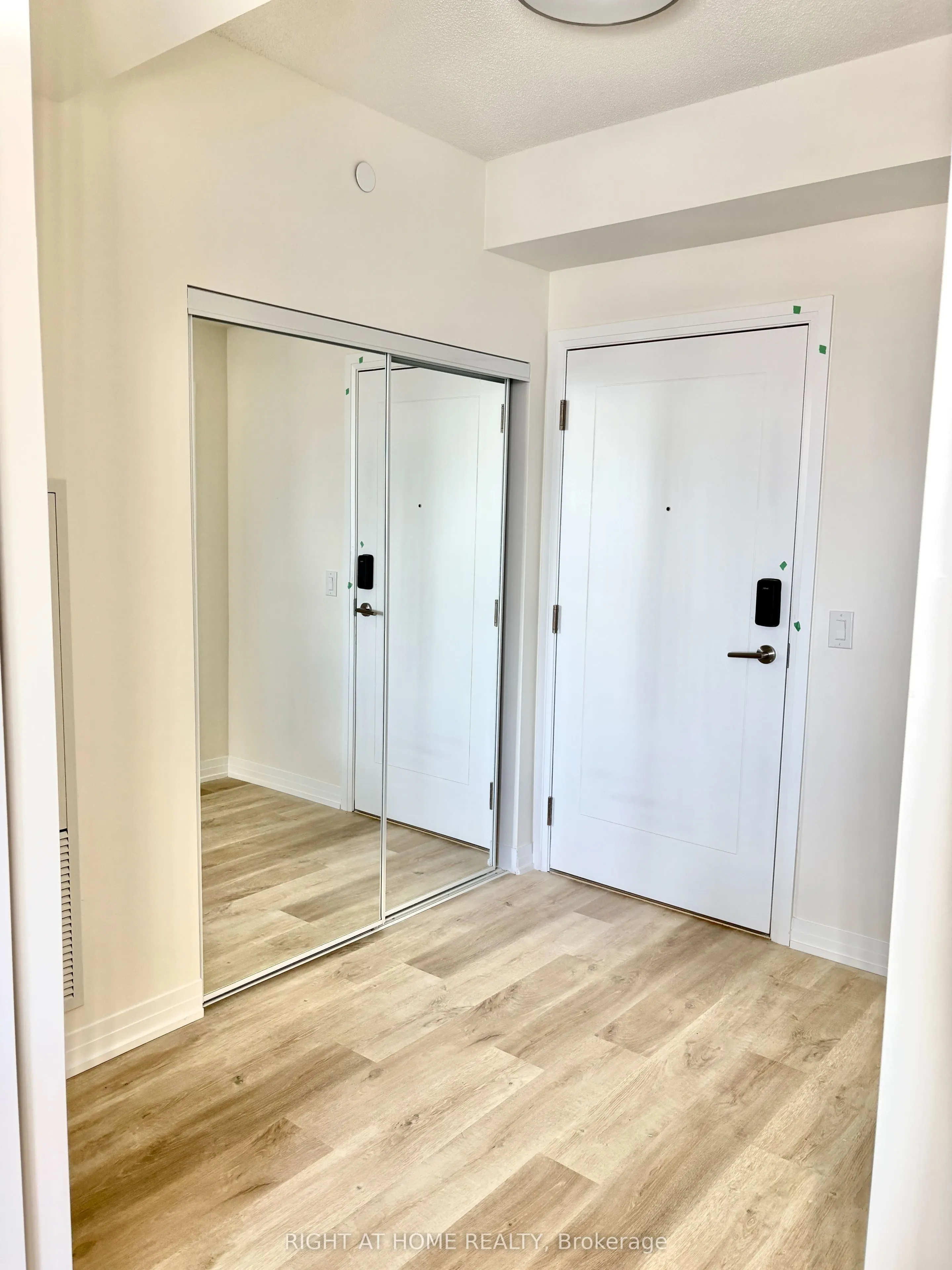 15 watergarden Drive, #2204
