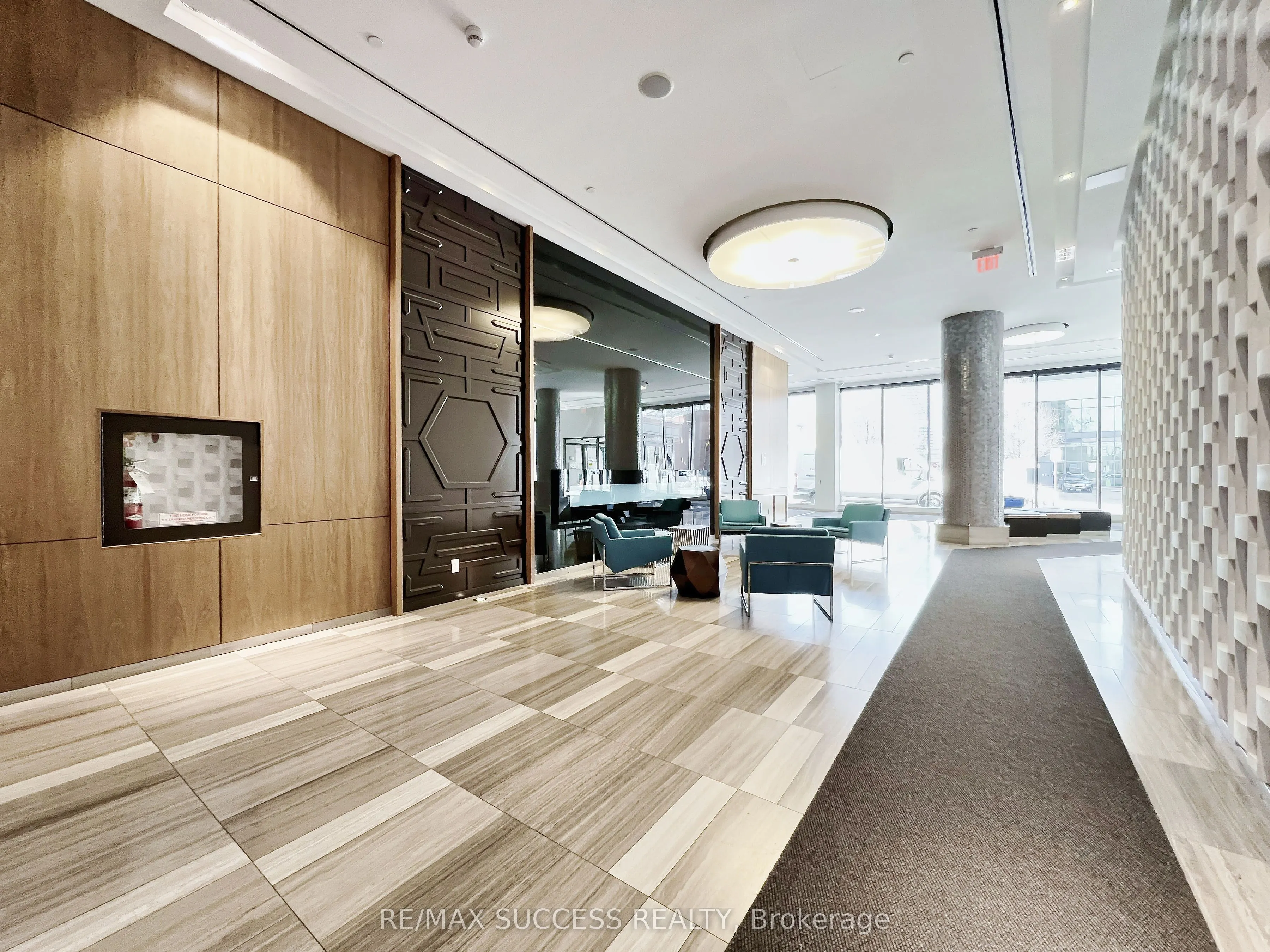 36 Park Lawn Road, #2707