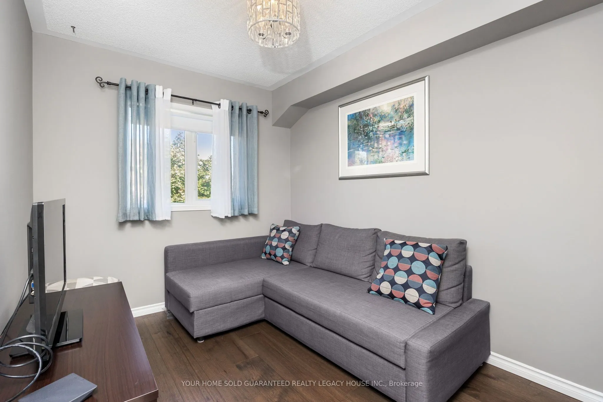 105 Knoll Haven Circle