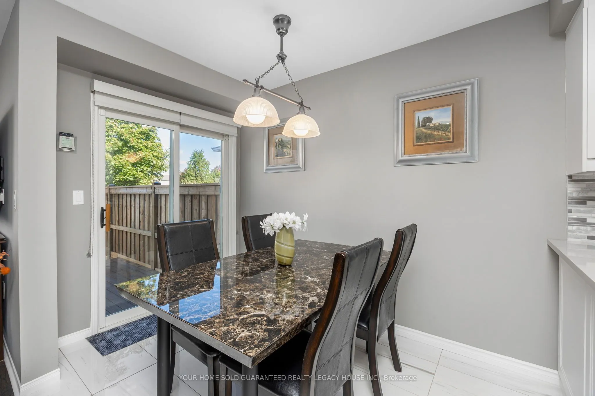105 Knoll Haven Circle